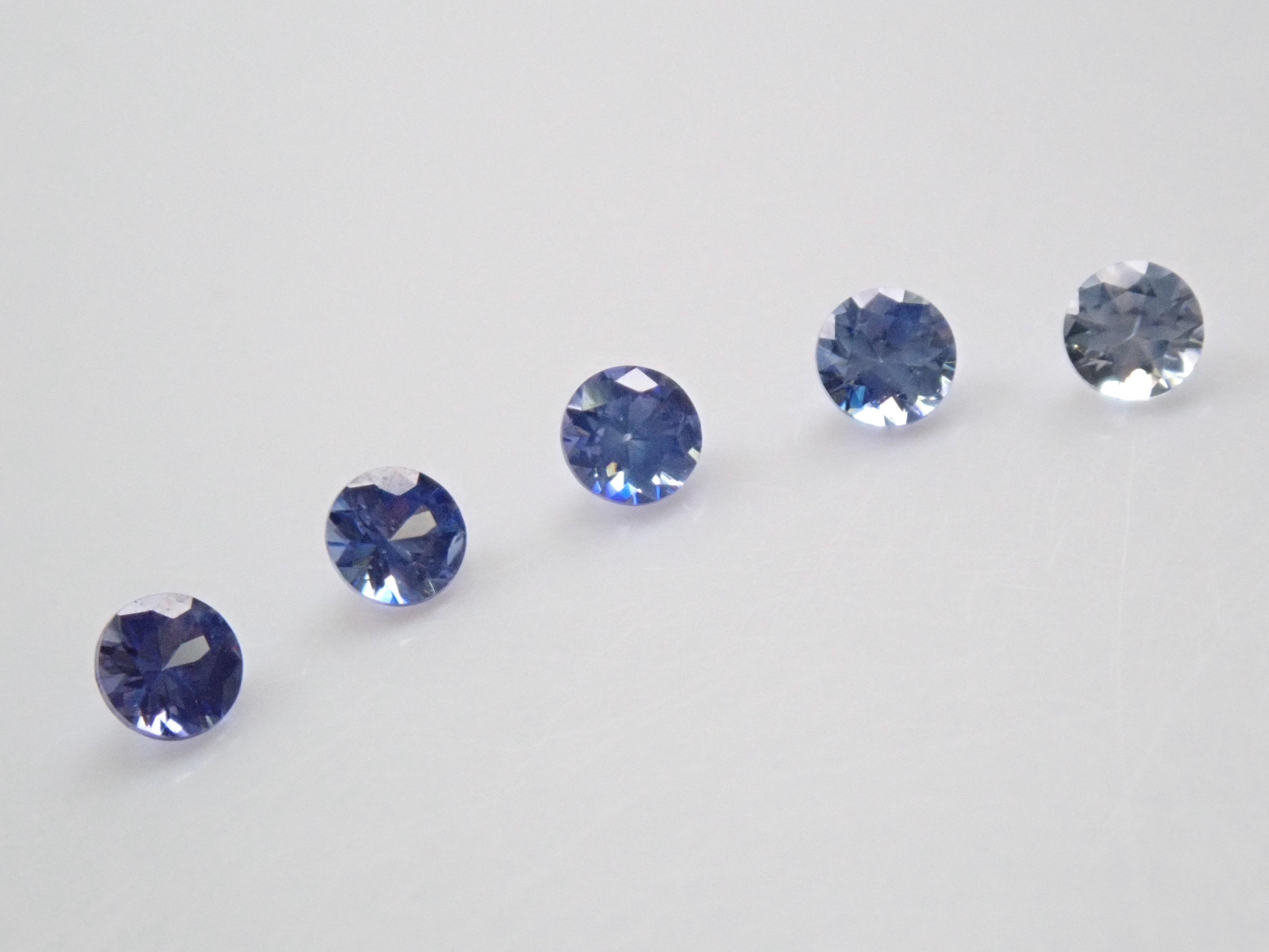ベニトアイト 2.2mm/0.270ctルース(グラデーションセット)