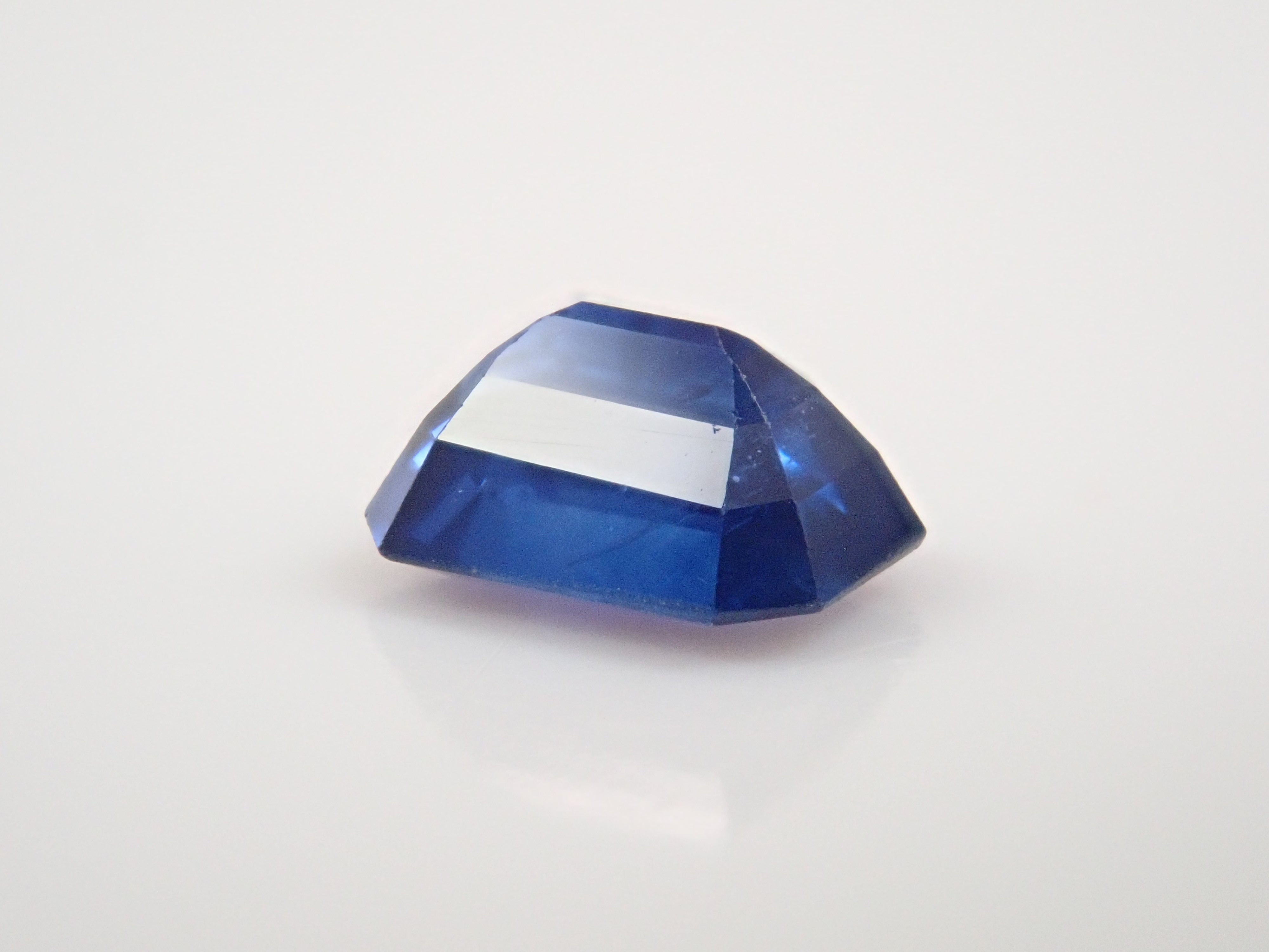 【12562675掲載】スリランカ産ブルーサファイア 0.442ctルース