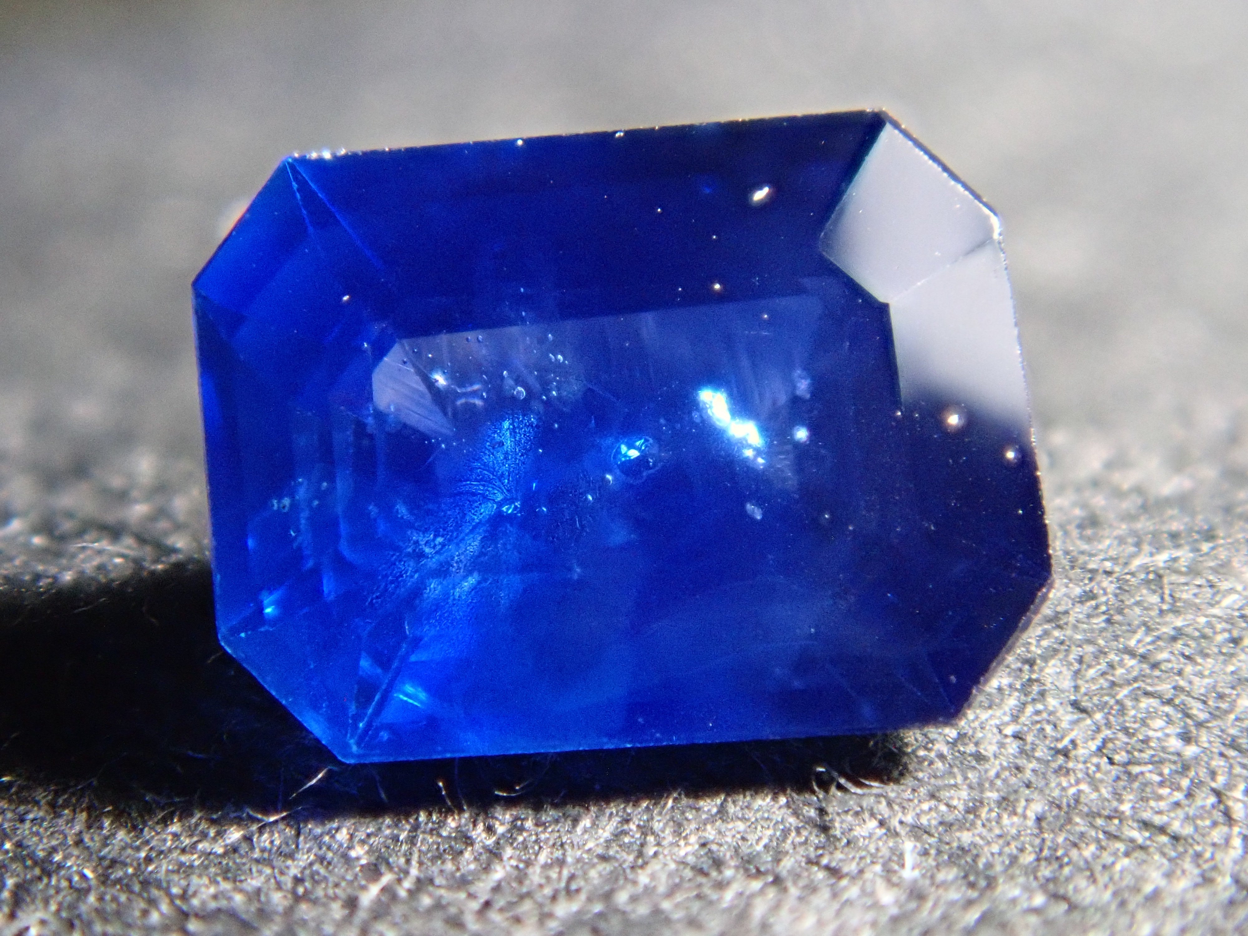 【12562675掲載】スリランカ産ブルーサファイア 0.442ctルース