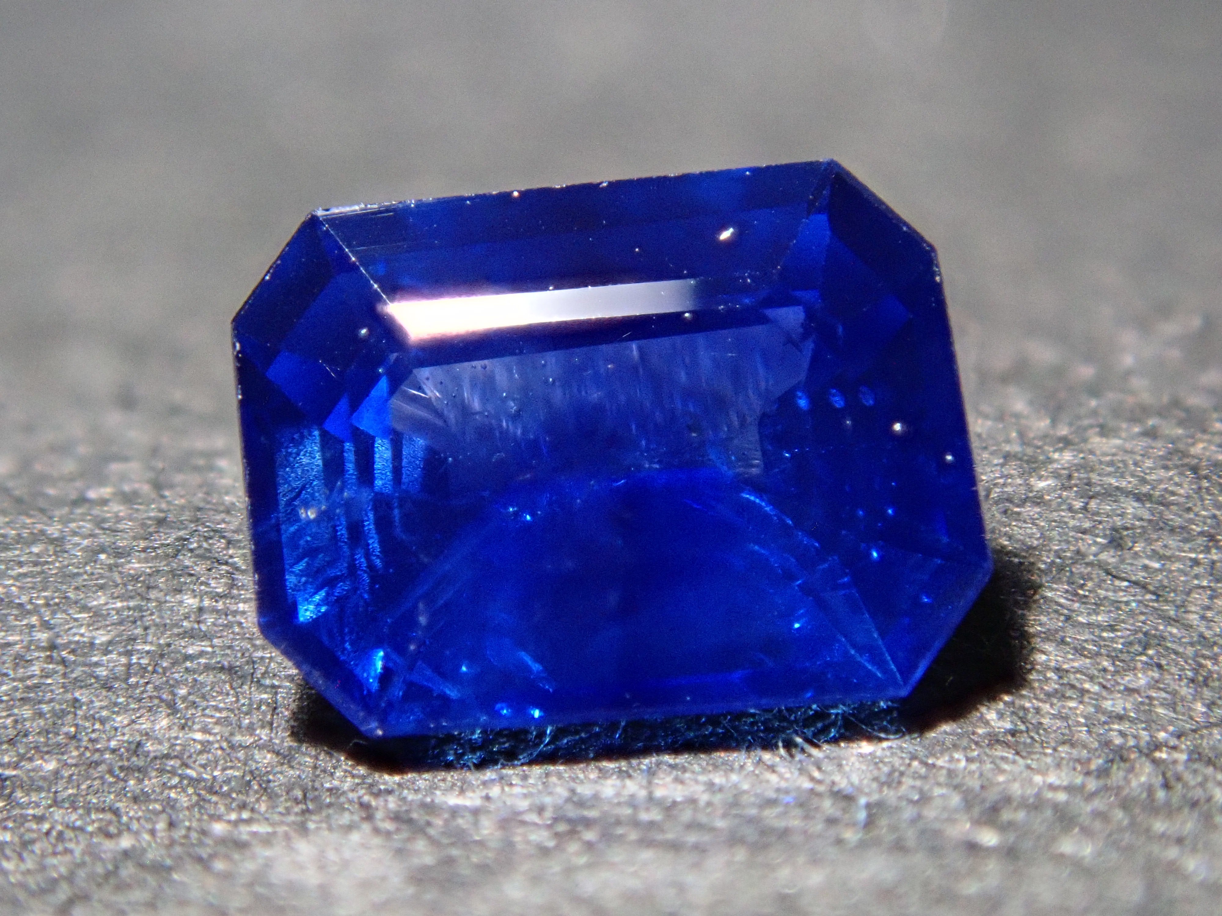 【12562675掲載】スリランカ産ブルーサファイア 0.442ctルース