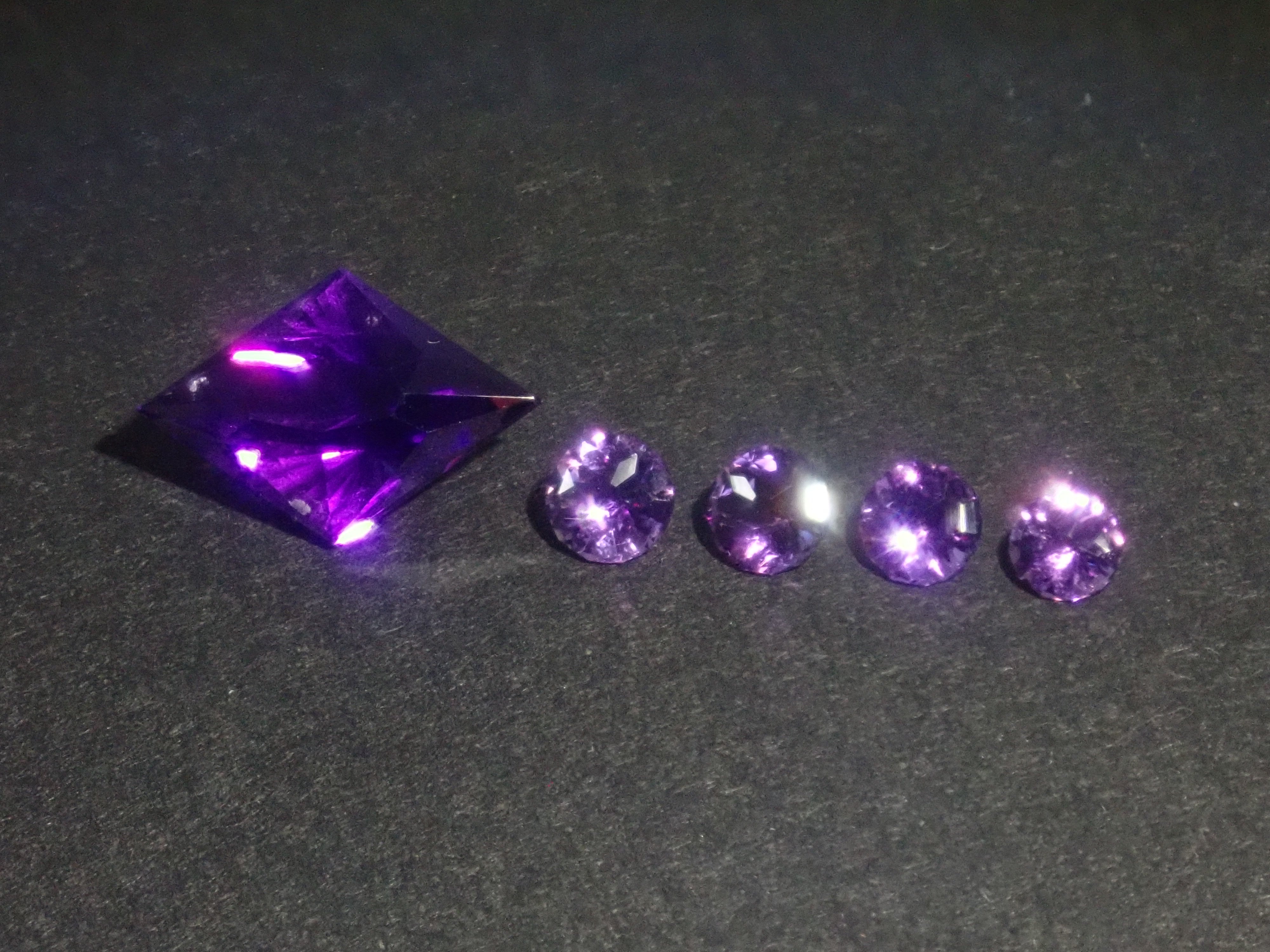 【4/18 22時販売】《限定10石》甲州貴石切子plusthree「暁」アメトリンが当たるジェムガチャ《複数購入割引有》