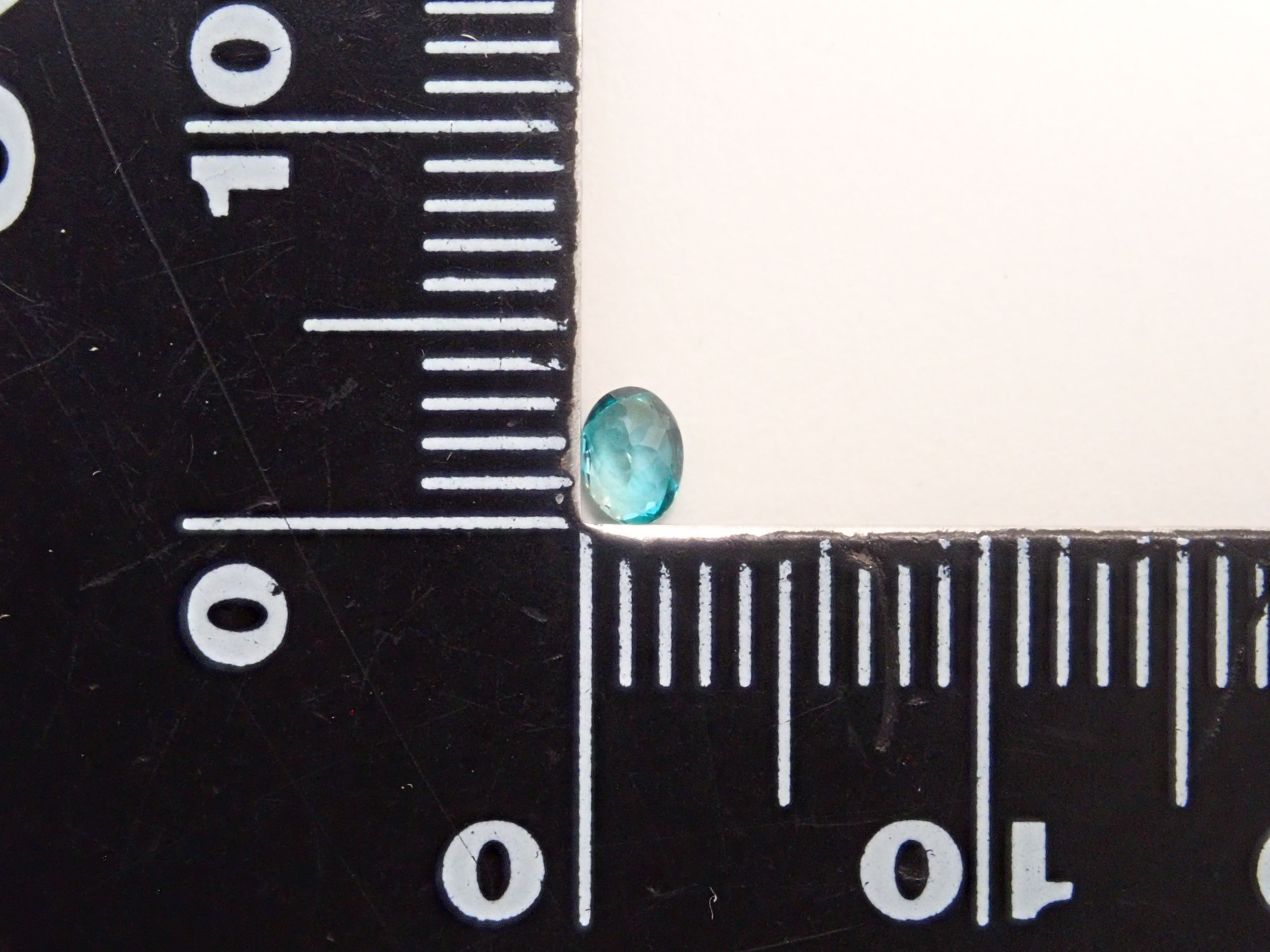 【12562654掲載】マダガスカル産グランディディエライト 0.112ctルース