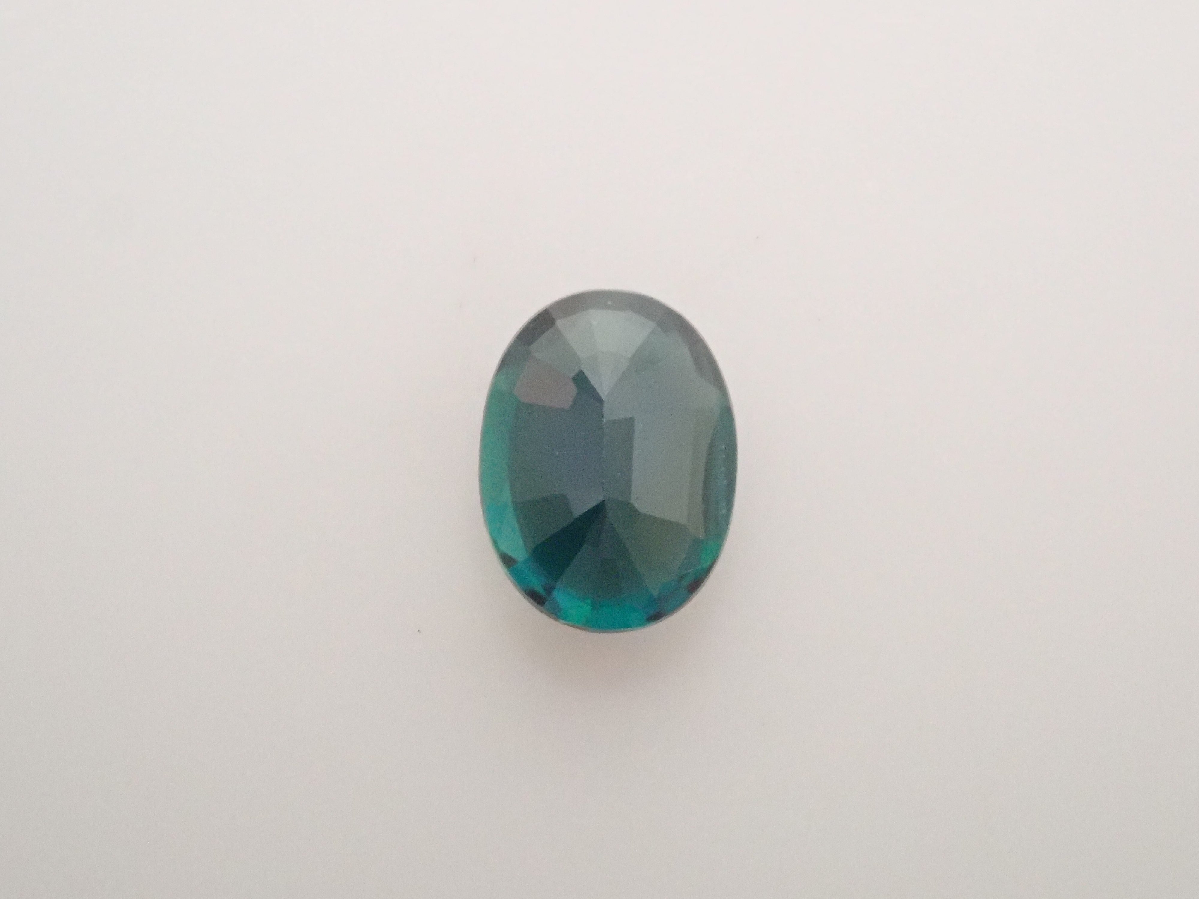 【12562656掲載】マダガスカル産グランディディエライト 0.132ctルース