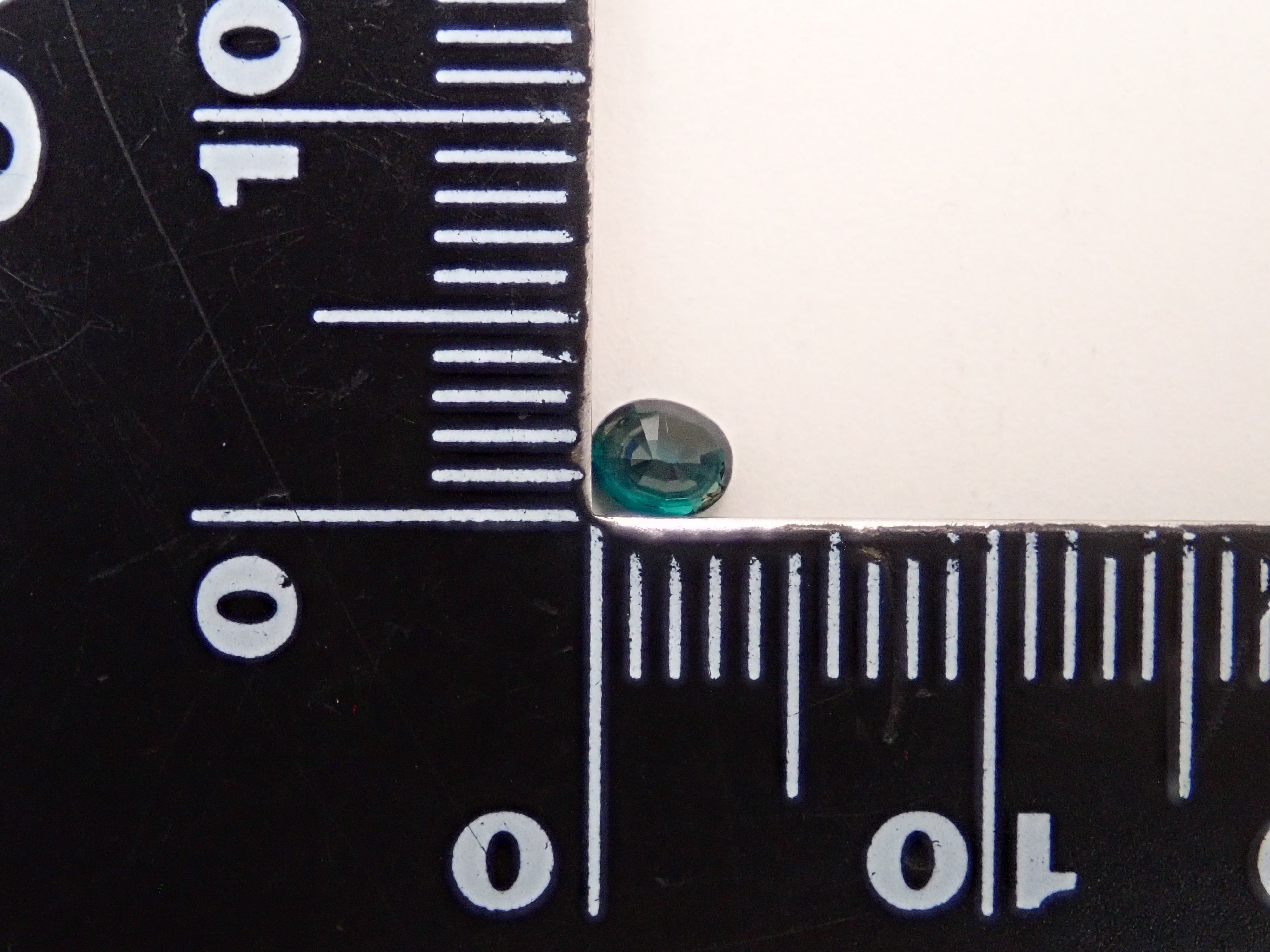 【12562657掲載】マダガスカル産グランディディエライト 0.163ctルース