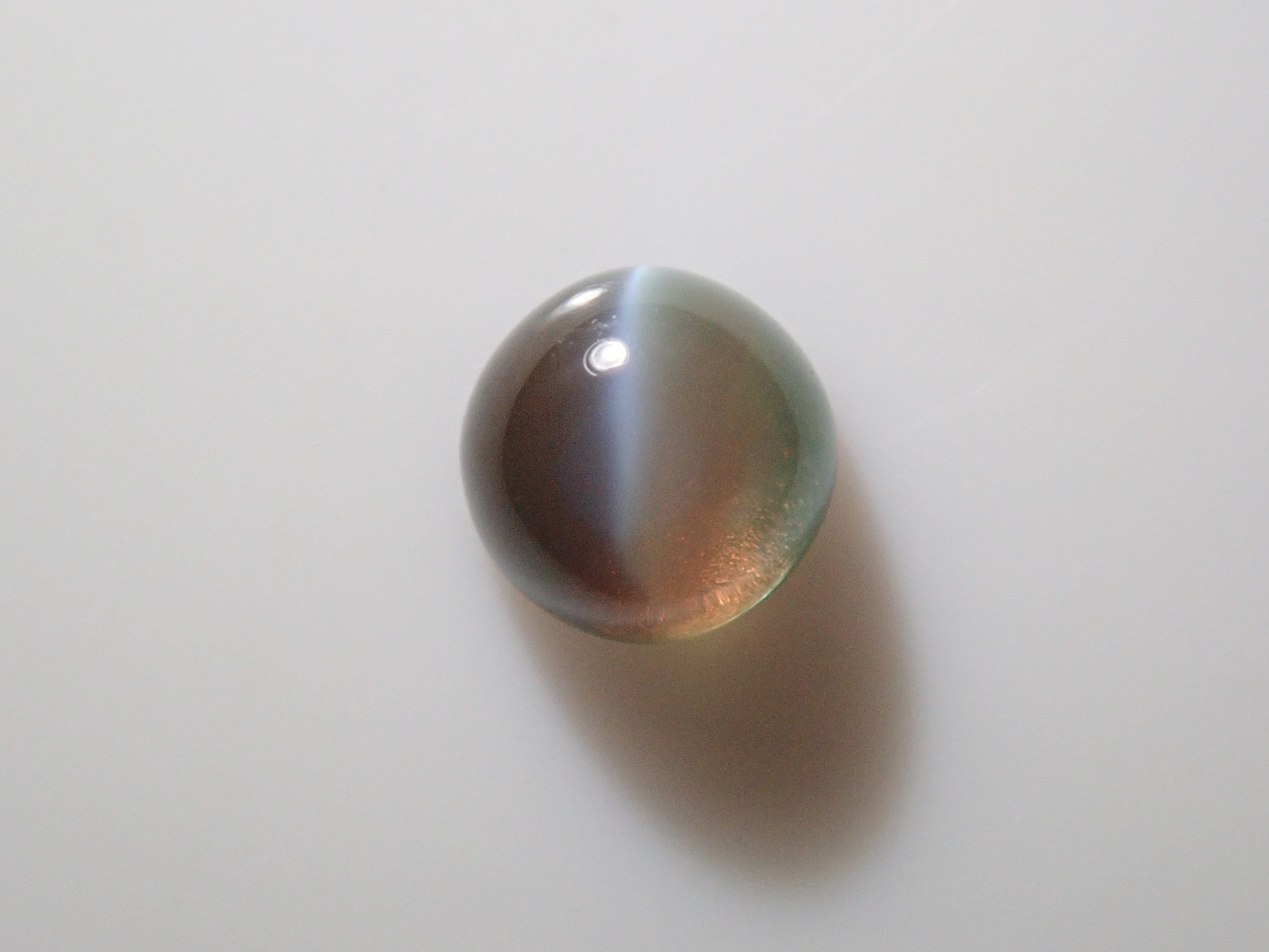 【12562659掲載】ブラジル産アレキサンドライトキャッツアイ 0.111ctルース