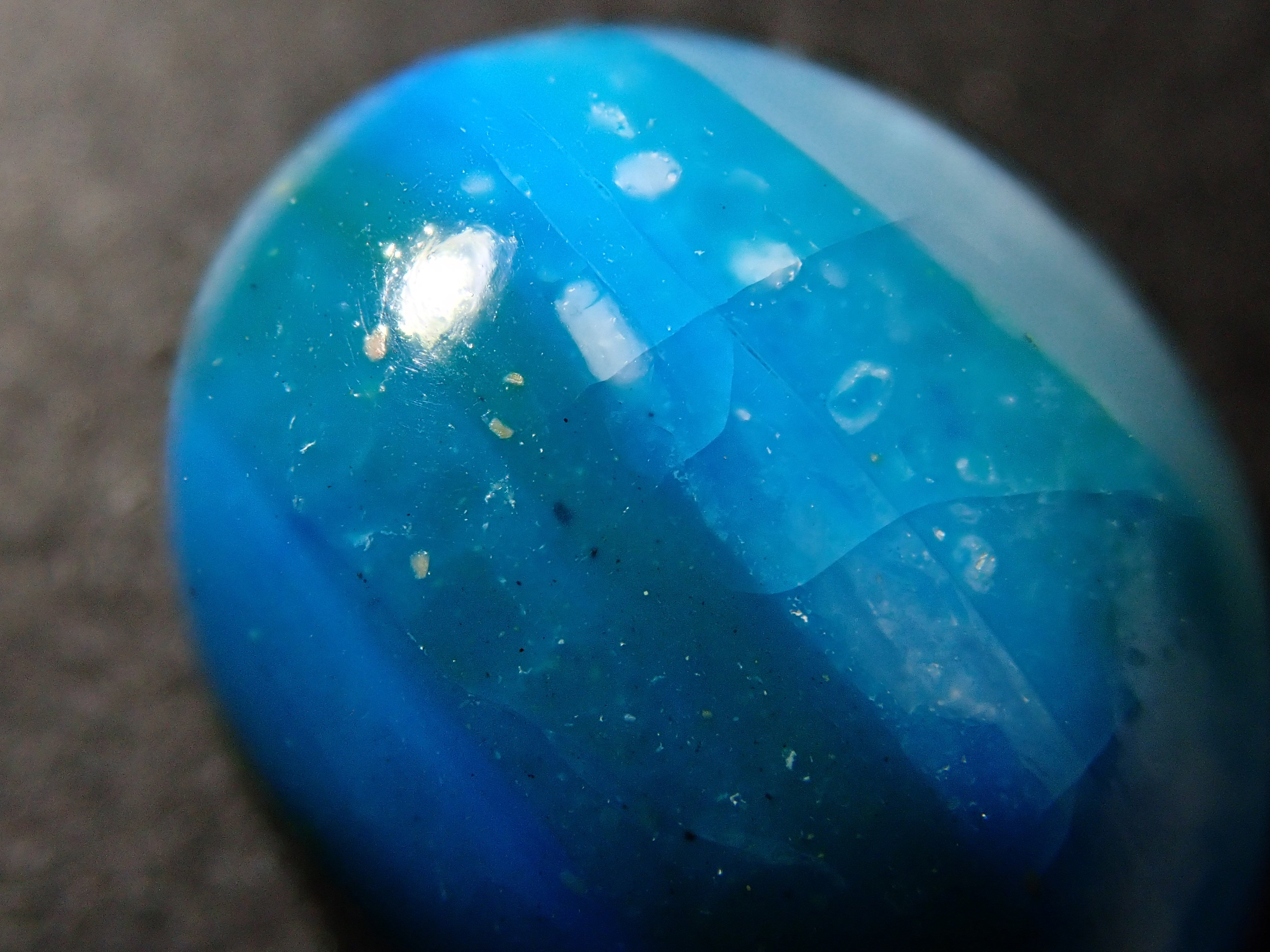 【12562647掲載】ペルー産バイカラーブルーオパール 3.757ctルース