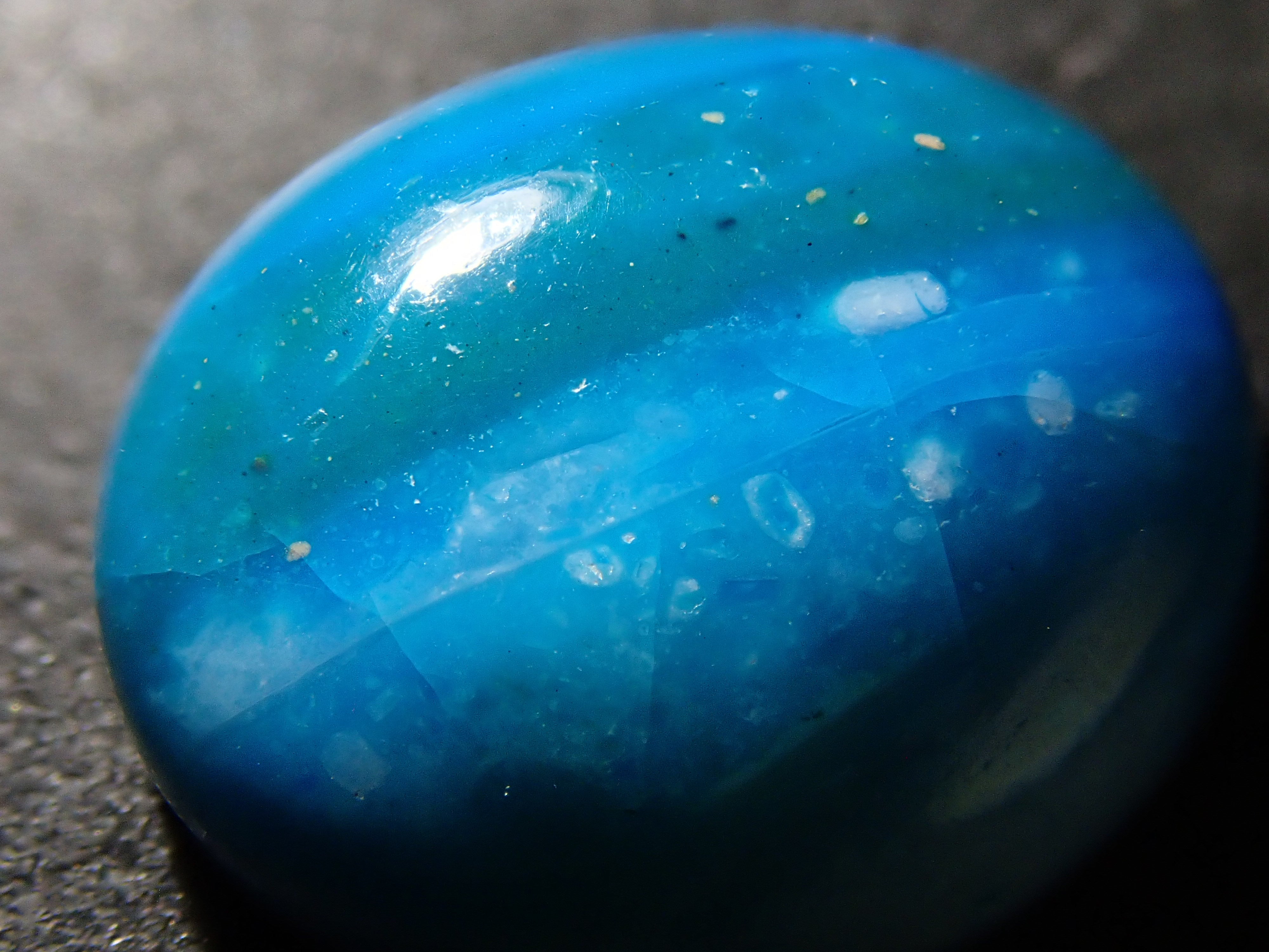 【12562647掲載】ペルー産バイカラーブルーオパール 3.757ctルース