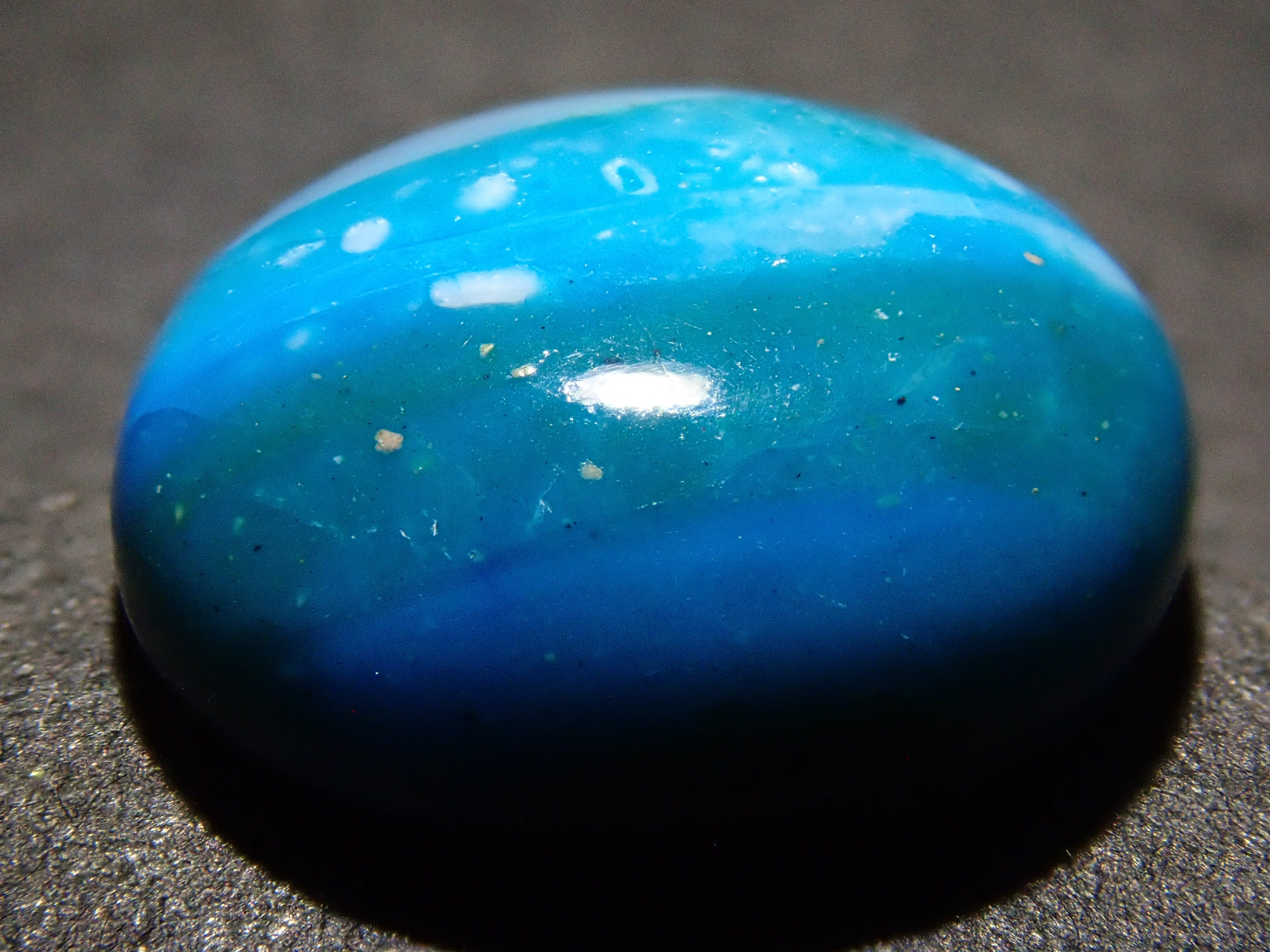 【12562647掲載】ペルー産バイカラーブルーオパール 3.757ctルース