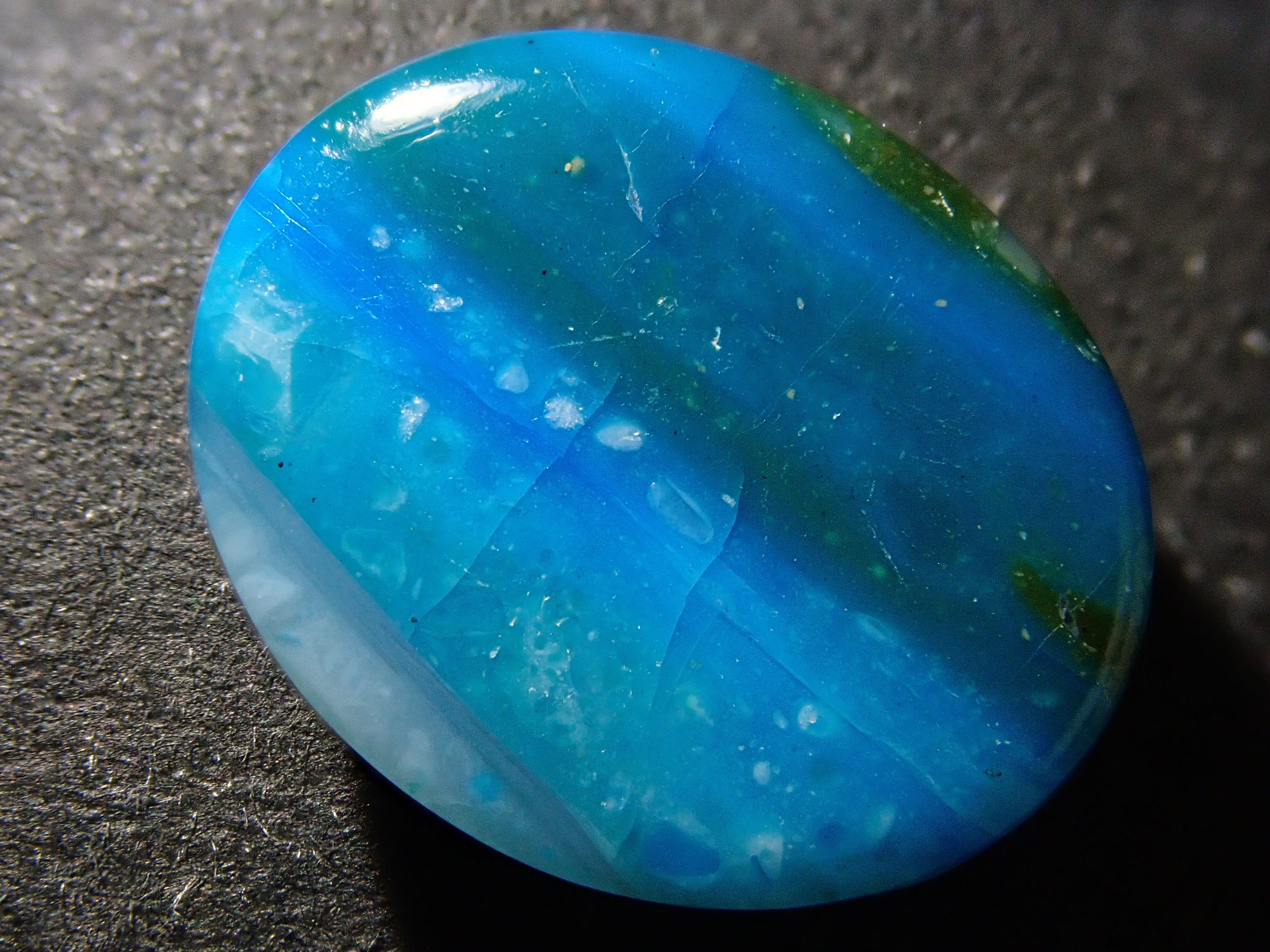 【12562647掲載】ペルー産バイカラーブルーオパール 3.757ctルース