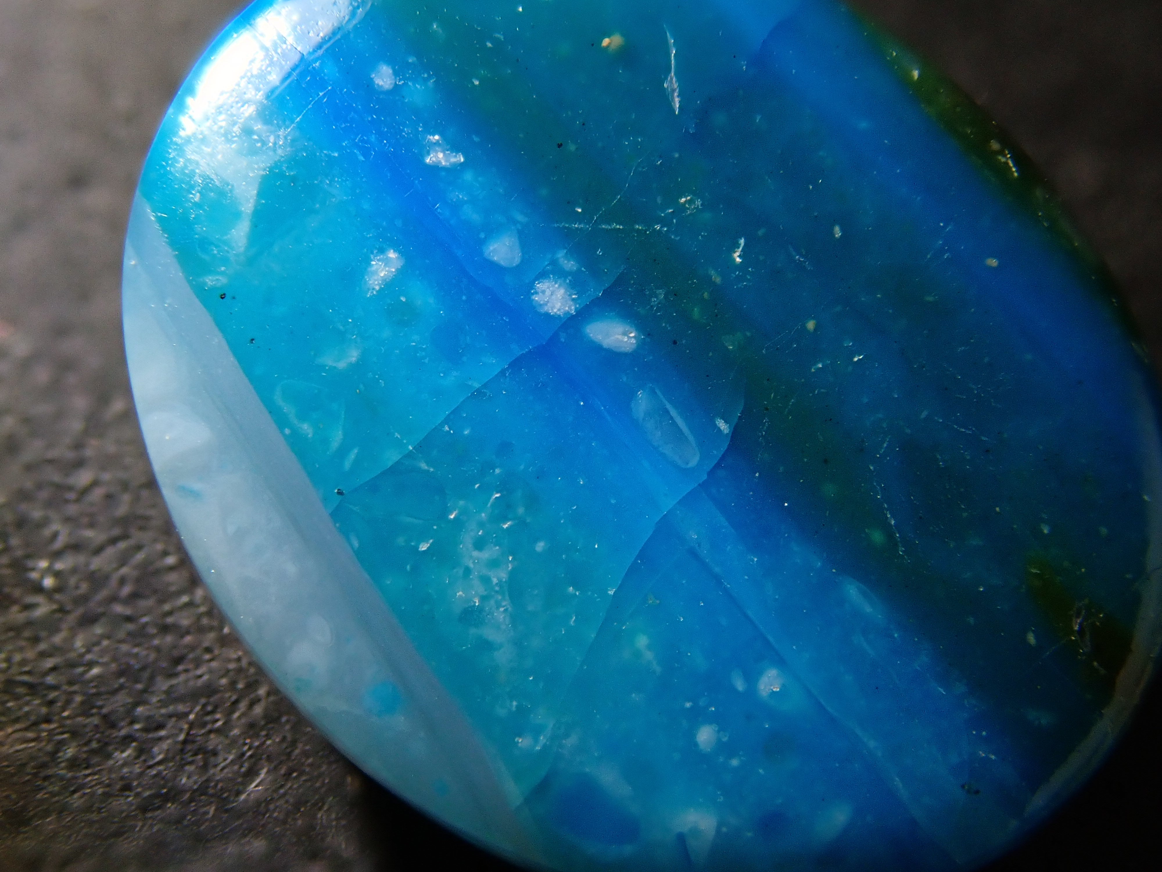 【12562647掲載】ペルー産バイカラーブルーオパール 3.757ctルース