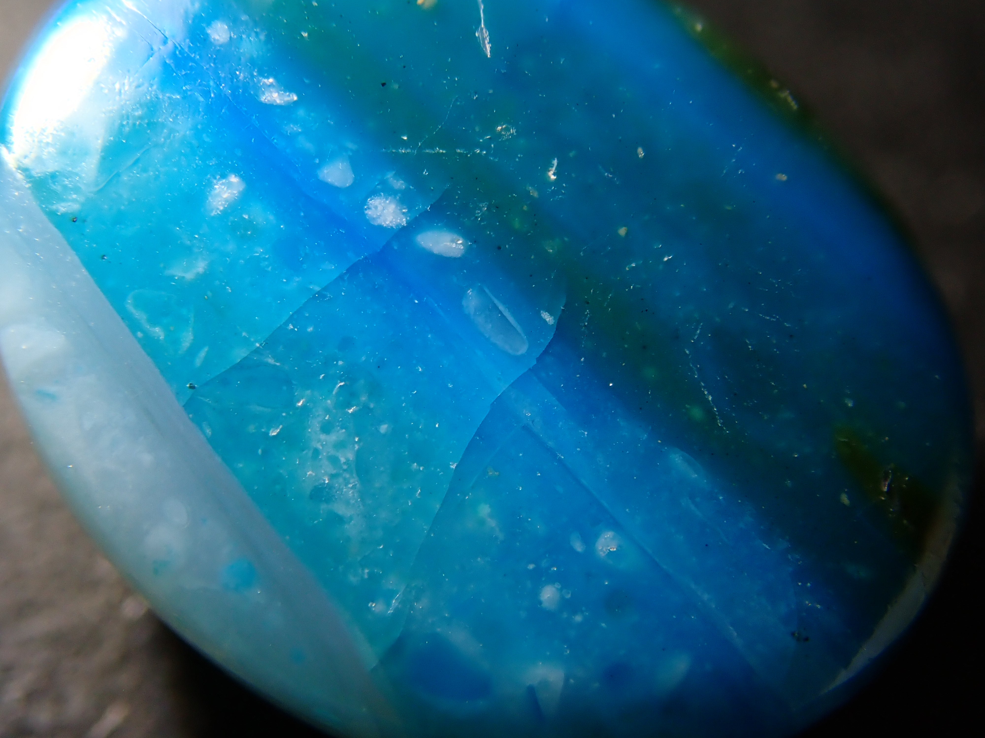 【12562647掲載】ペルー産バイカラーブルーオパール 3.757ctルース