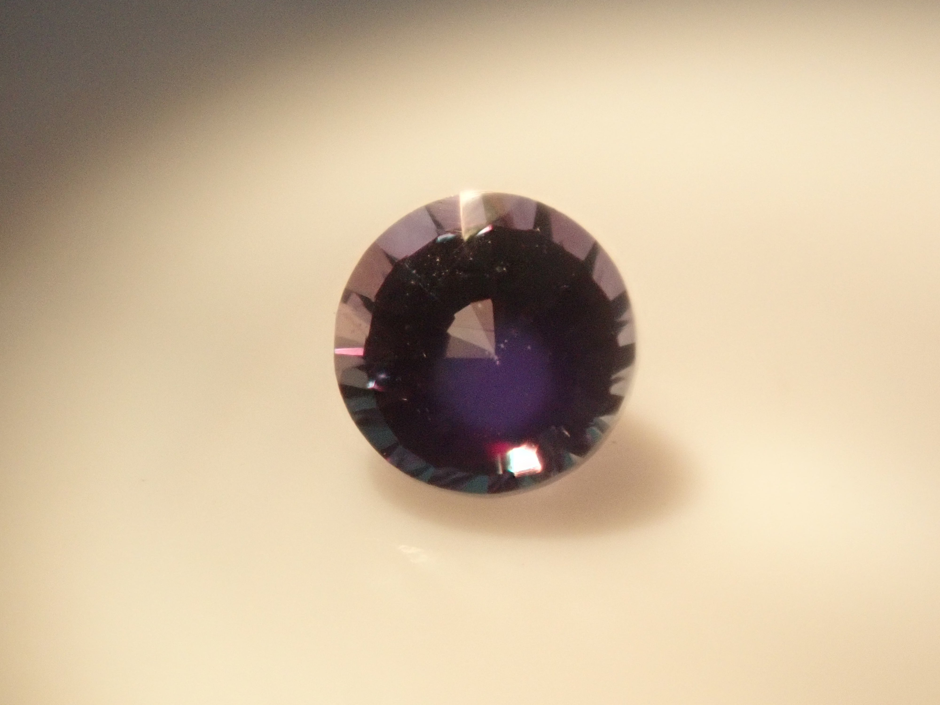 【4/10 22時販売】ブラジル産アレキサンドライト 2.7mm/0.105ctルース