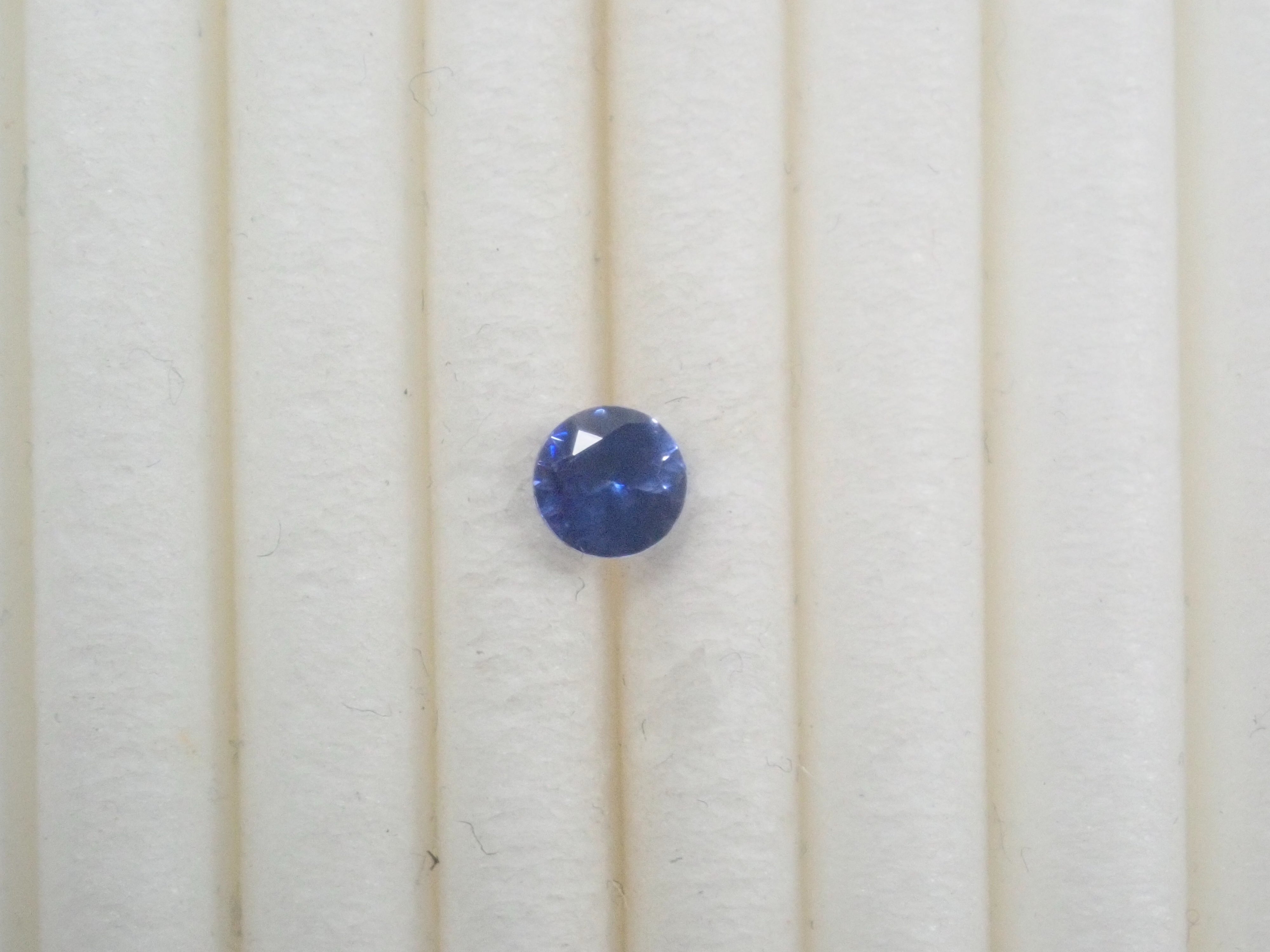 【4/11 22時販売】アメリカ産ベニトアイト 3.4mm/0.175ctルース