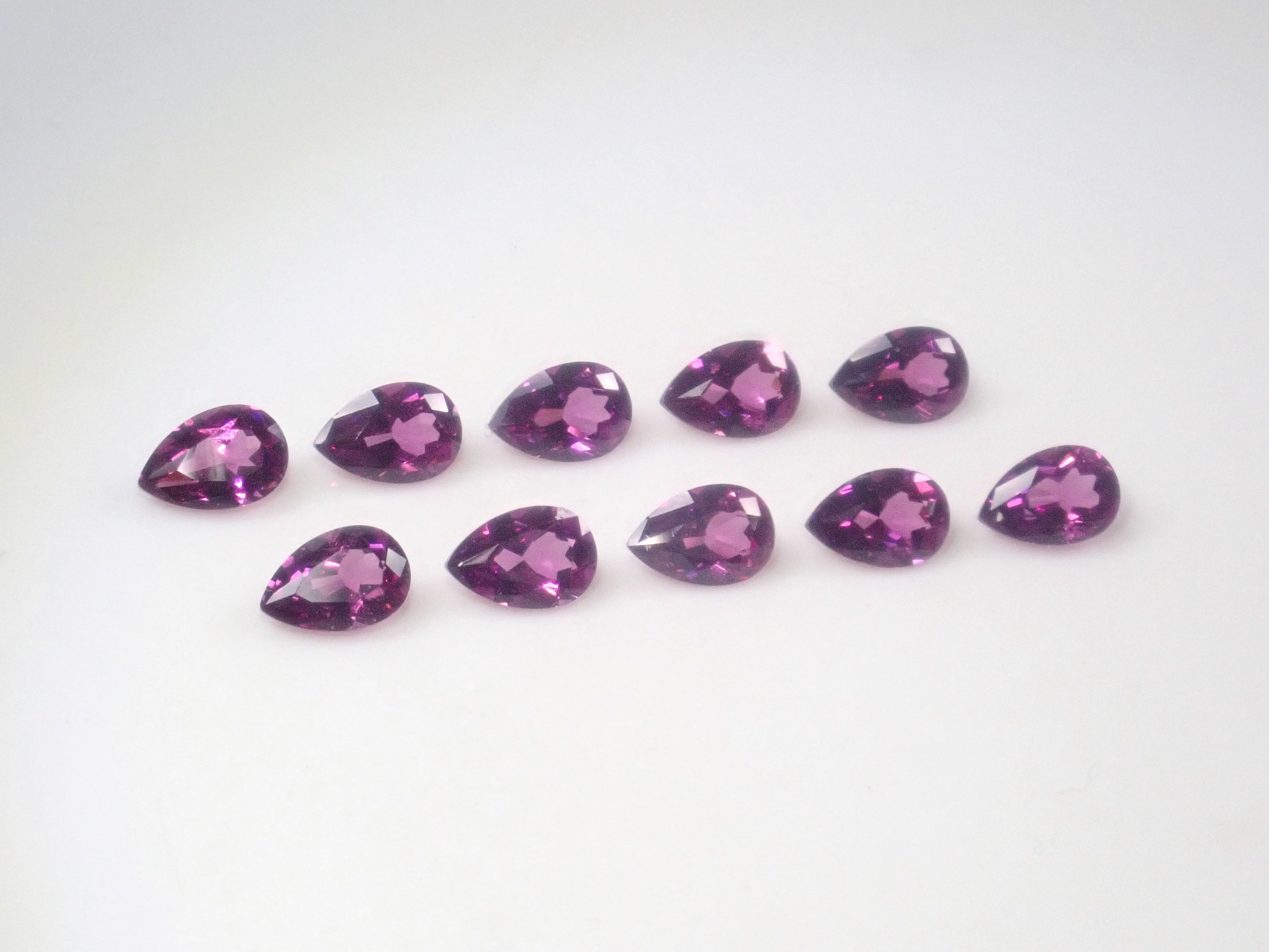 【4/17 22時販売】《限定10石》モザンビーク産グレープガーネット1石ルース(6×4mm,ペアシェイプカット)《複数購入割引有》