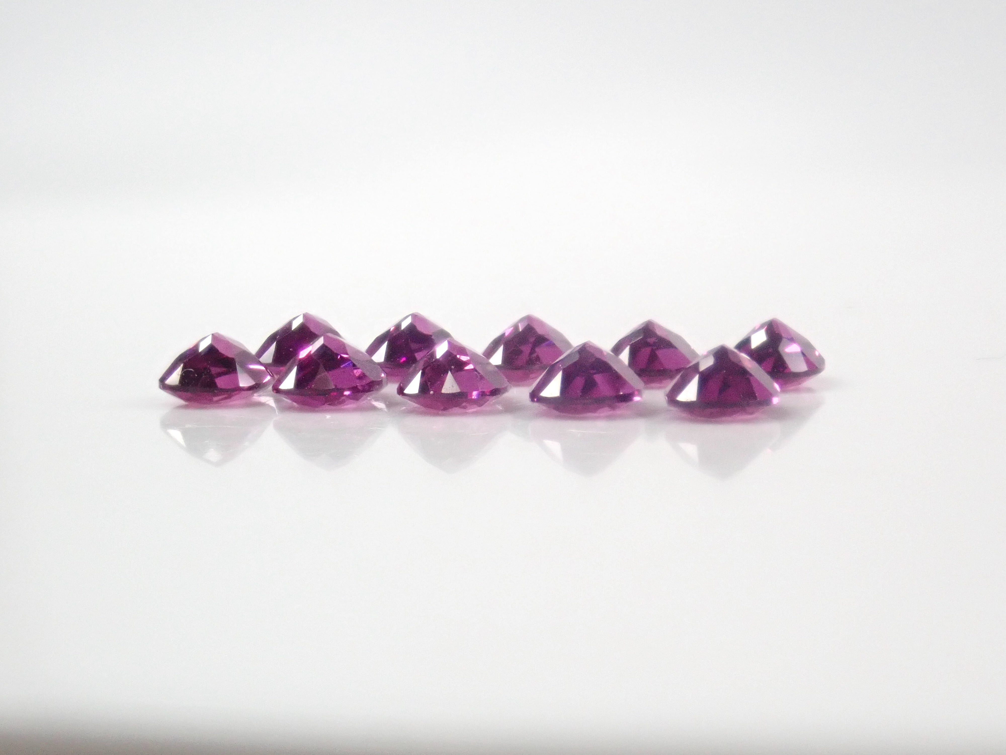 【4/17 22時販売】《限定10石》モザンビーク産グレープガーネット1石ルース(6×4mm,ペアシェイプカット)《複数購入割引有》