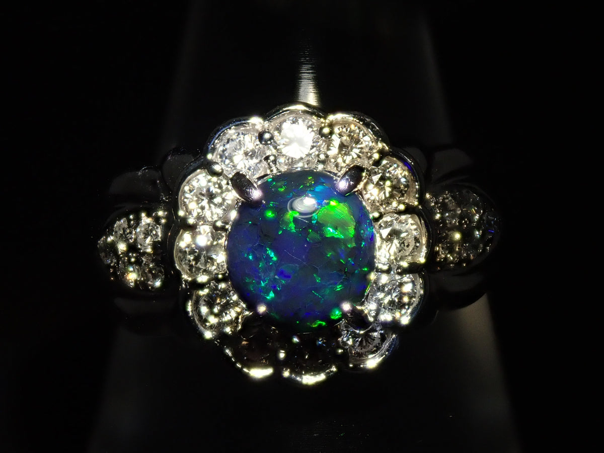 カラフリ】Pt900 ブラックオパール 0.83ct リング