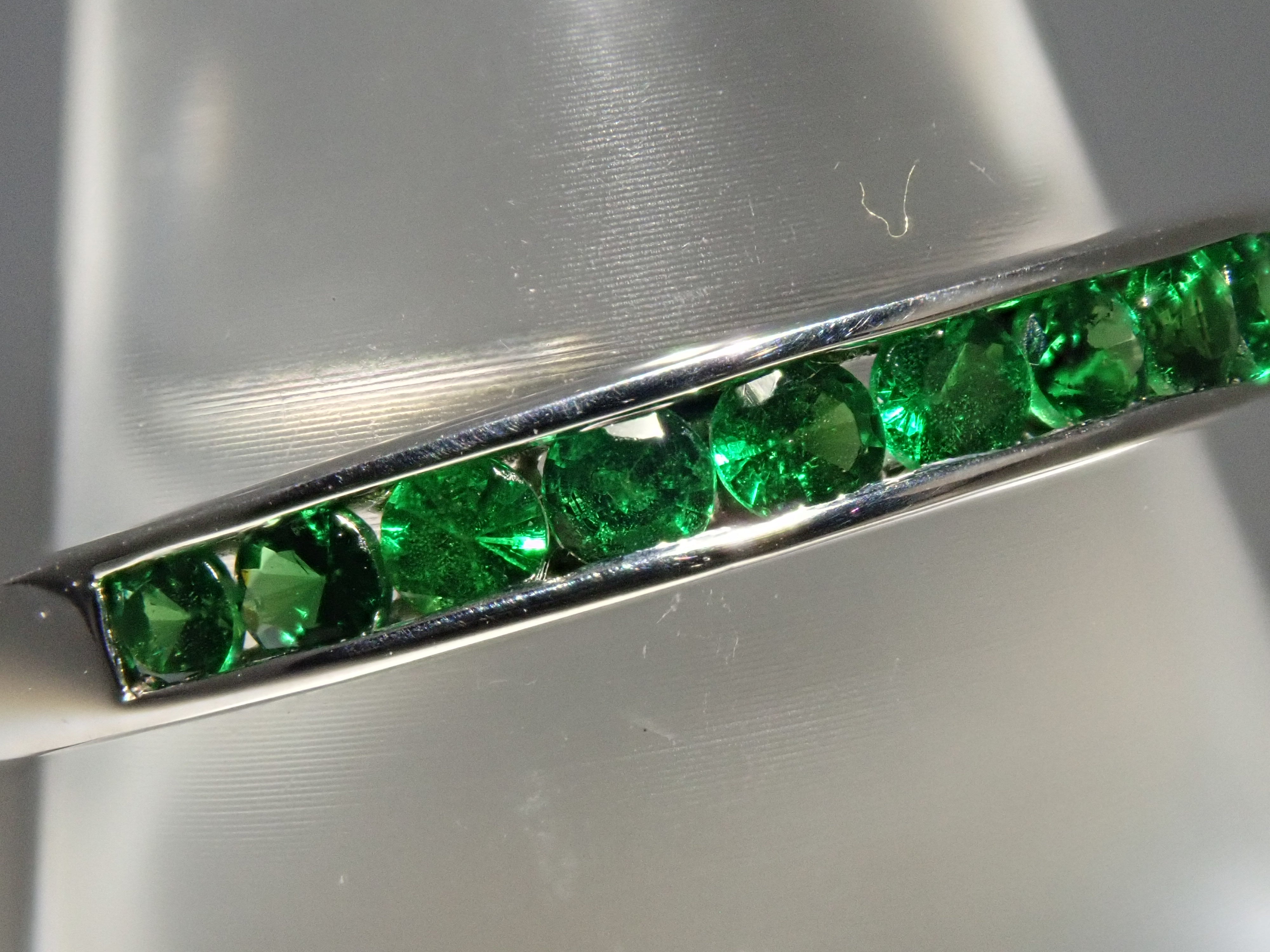 【22602546掲載】【カラフリ】K18WG ツァボライト 0.57ctct リング