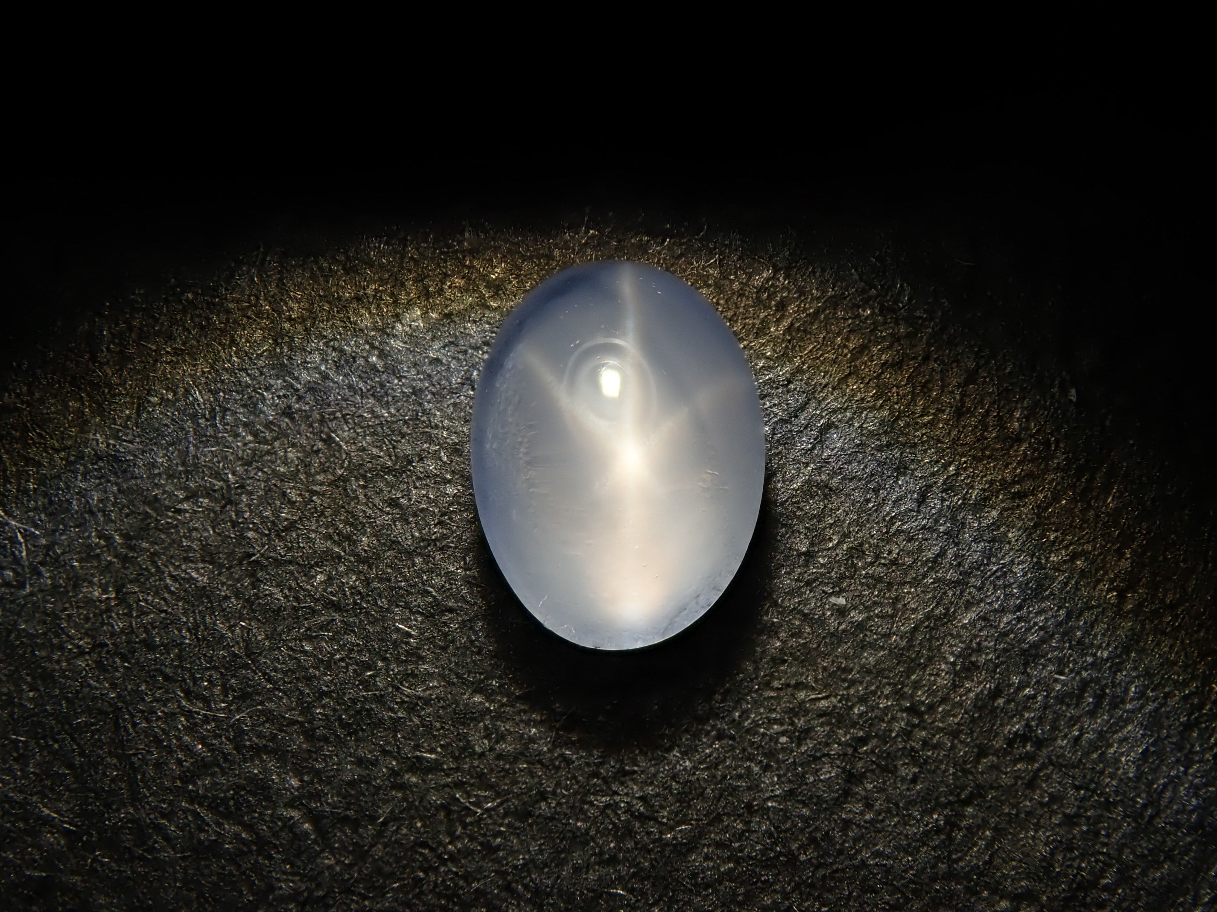 【12562520掲載】スリランカ産非加熱スターサファイア 0.354ctルース