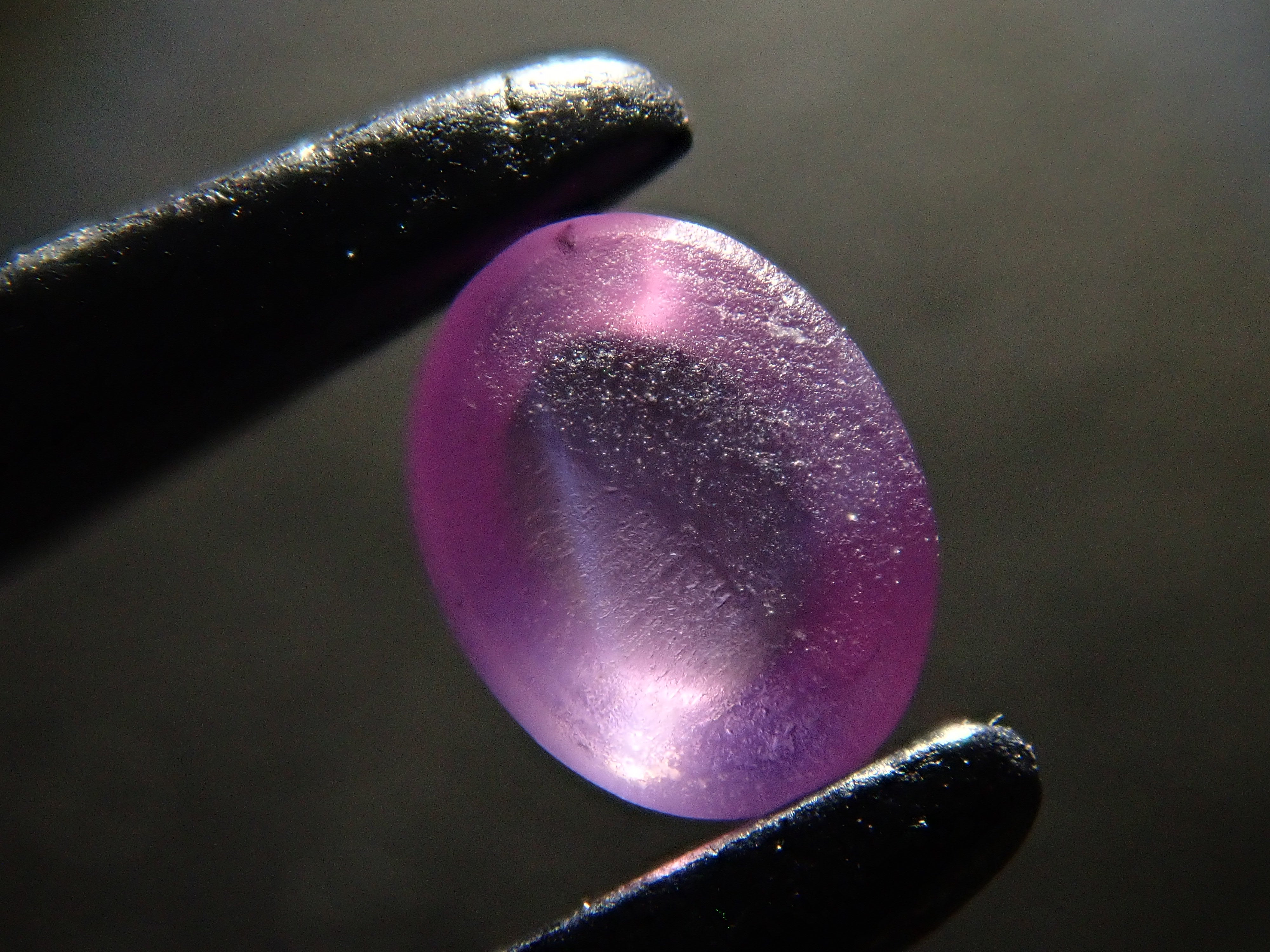 【12562521掲載】スリランカ産非加熱スターサファイア 0.238ctルース