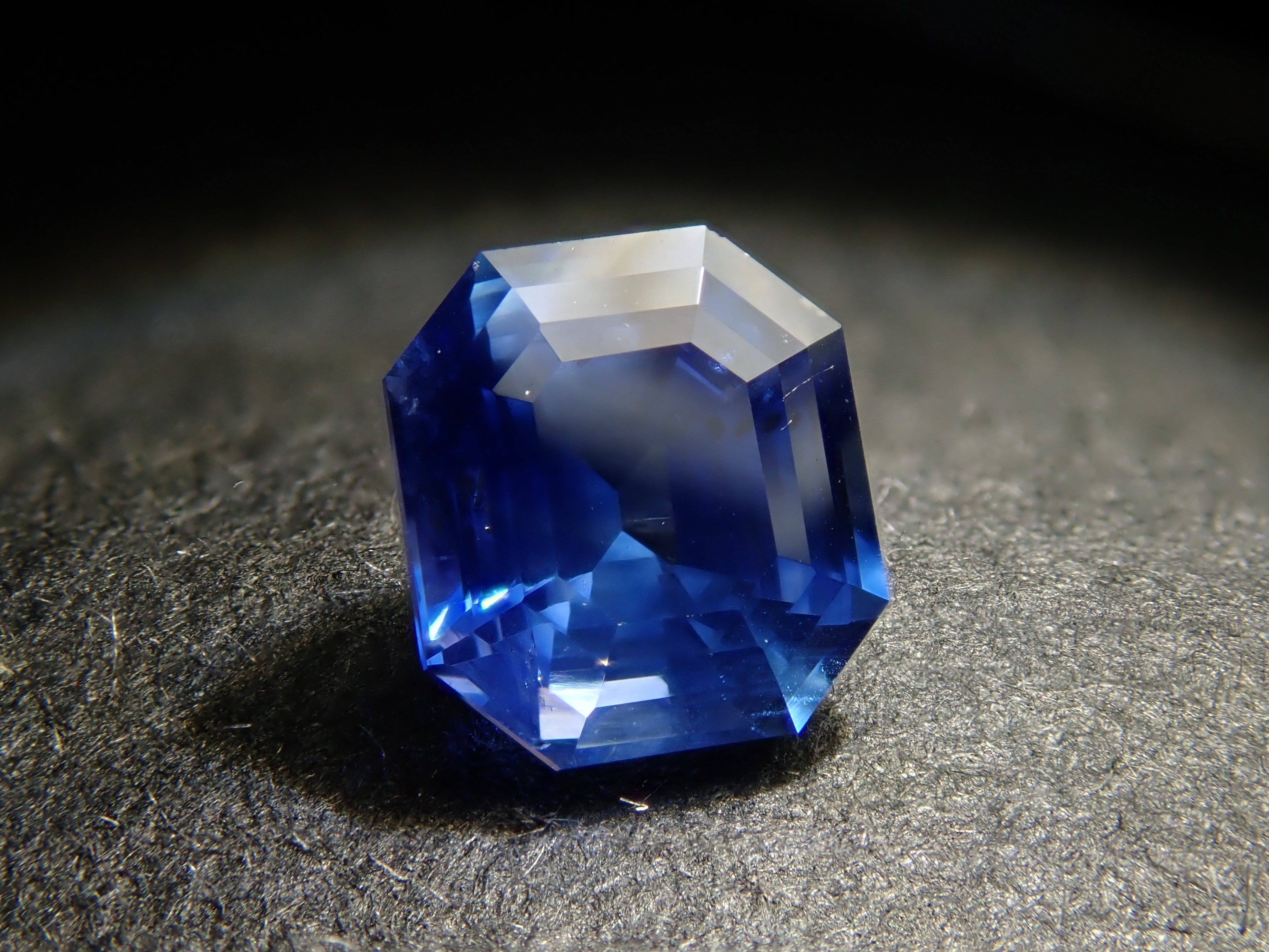 【12558285掲載】ブルーサファイア 0.455ctルース