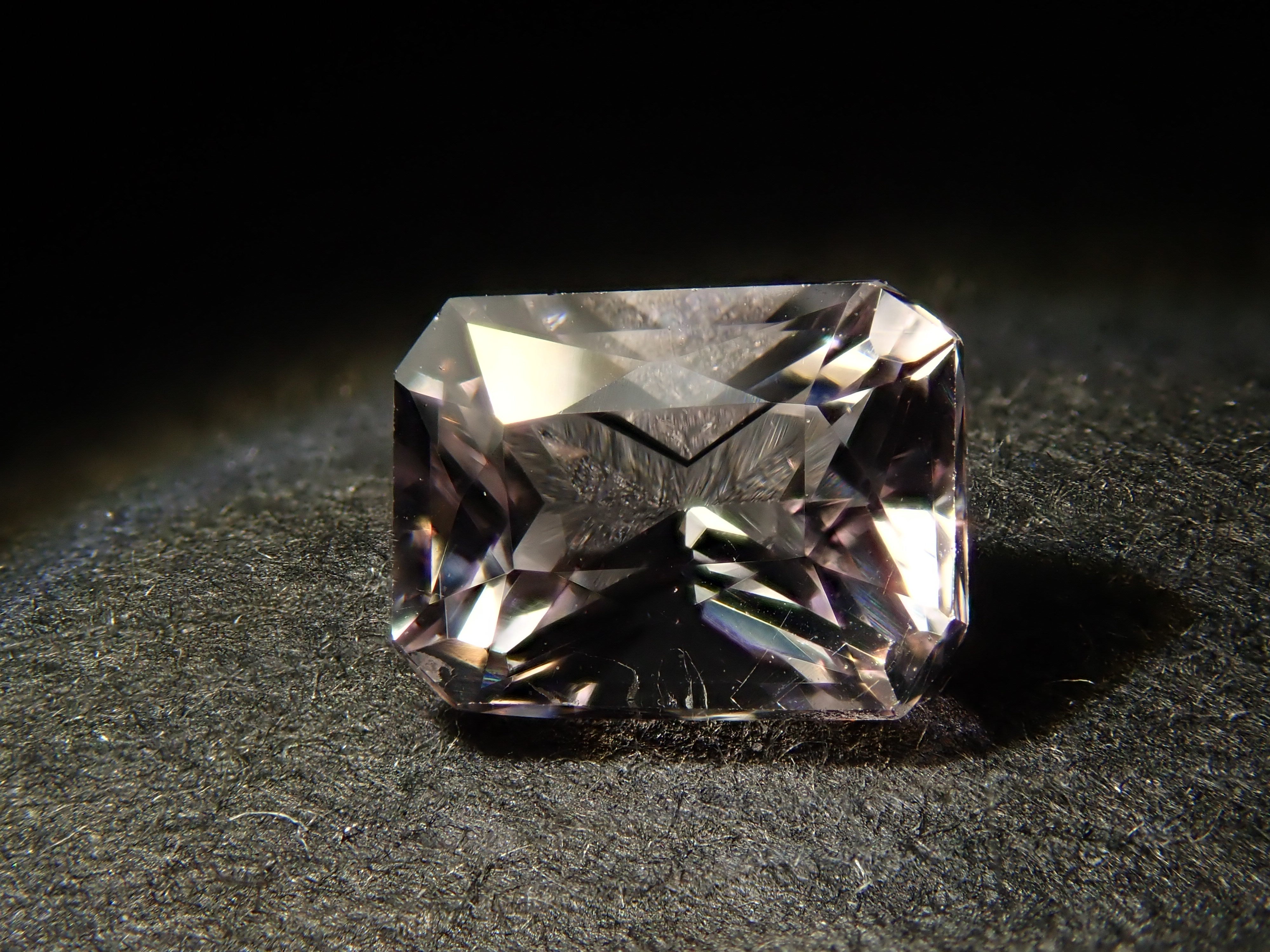 【12558413掲載】モルガナイト 0.460ctルース