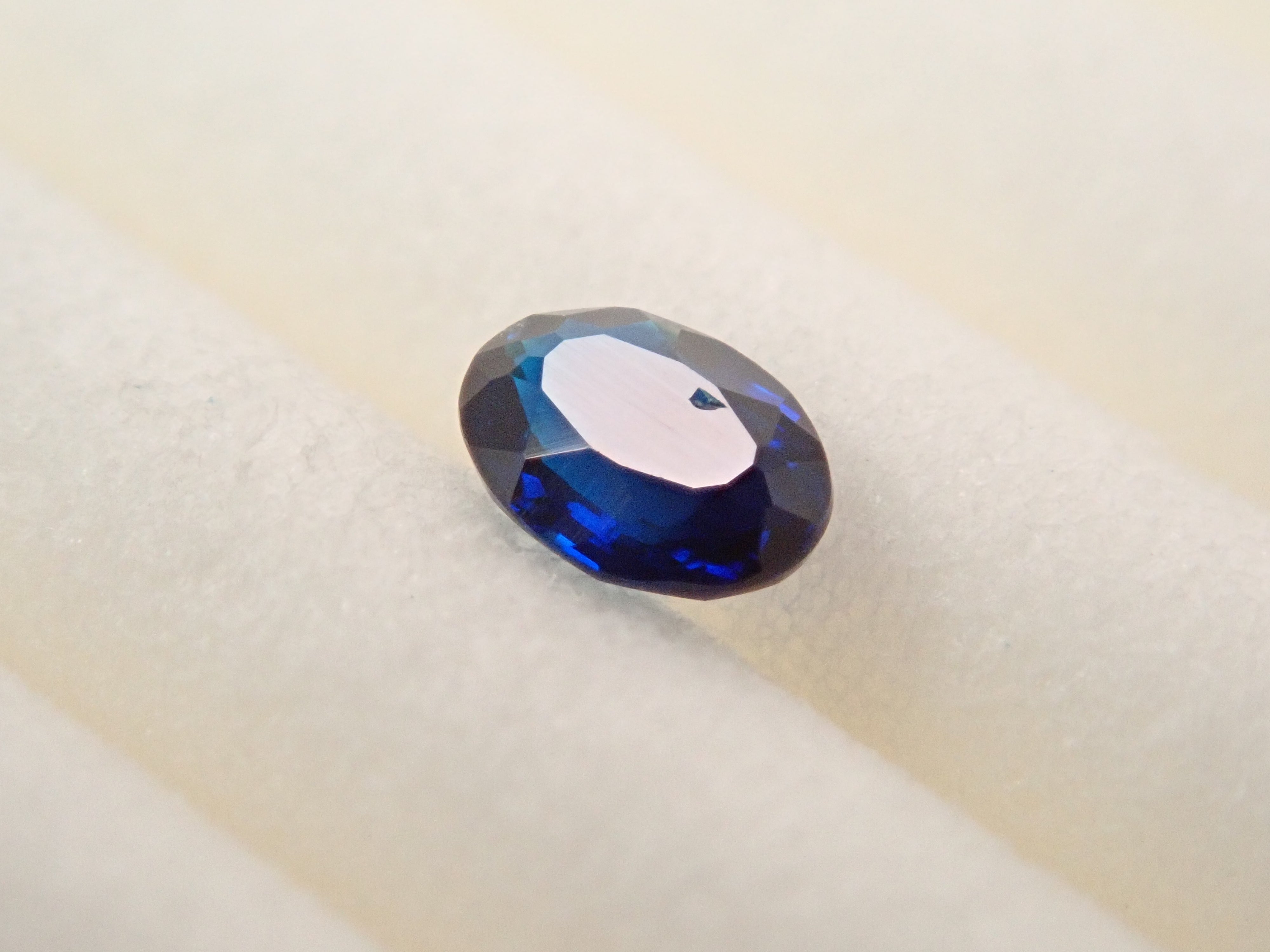 【12562660掲載】ジンバブエ産ユークレース 0.083ctルース