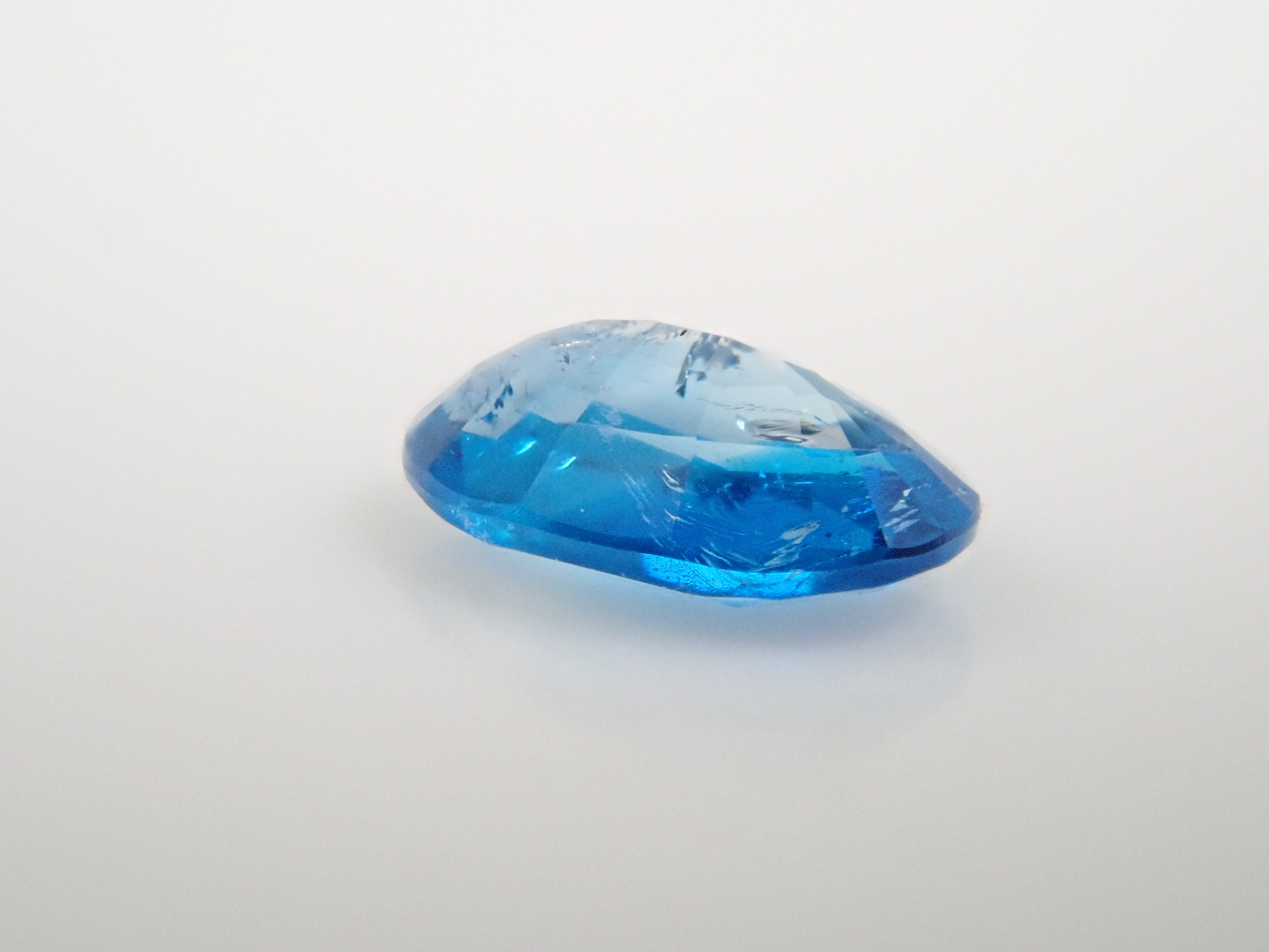 ジンバブエ産ユークレース 0.120ctルース