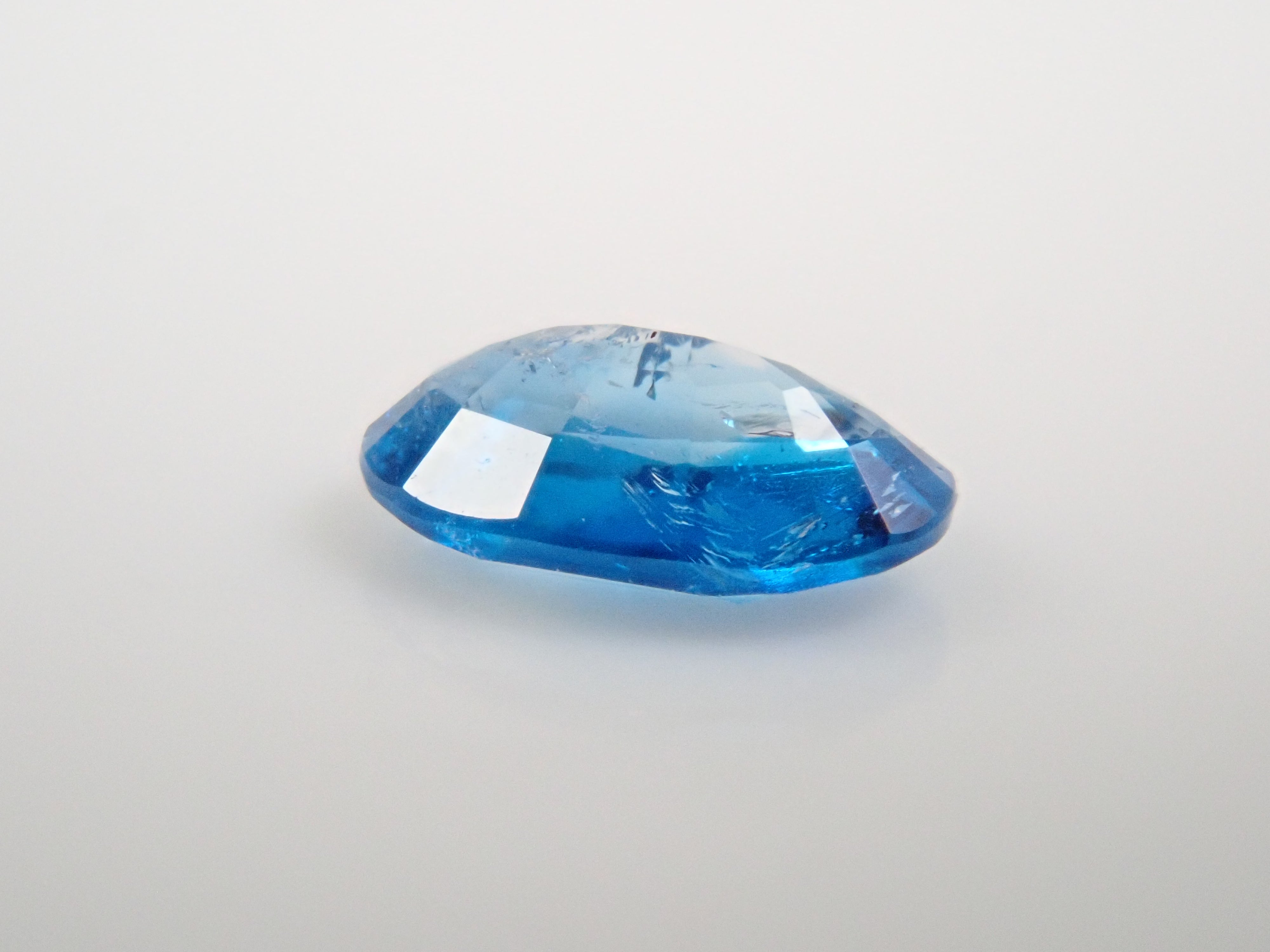 ジンバブエ産ユークレース 0.120ctルース