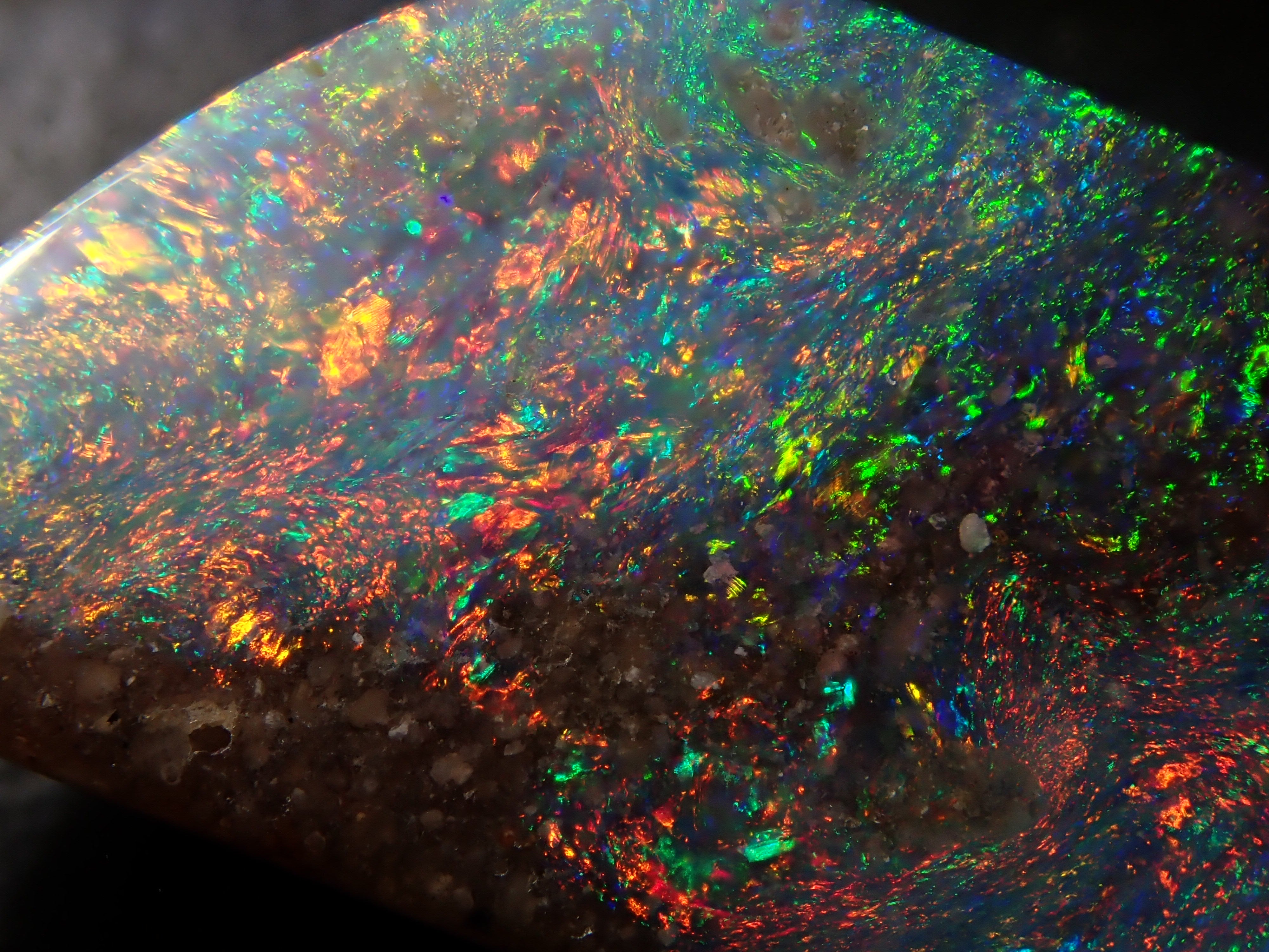 オーストラリア産オパール(母岩付) 14.840ctルース 鑑別書