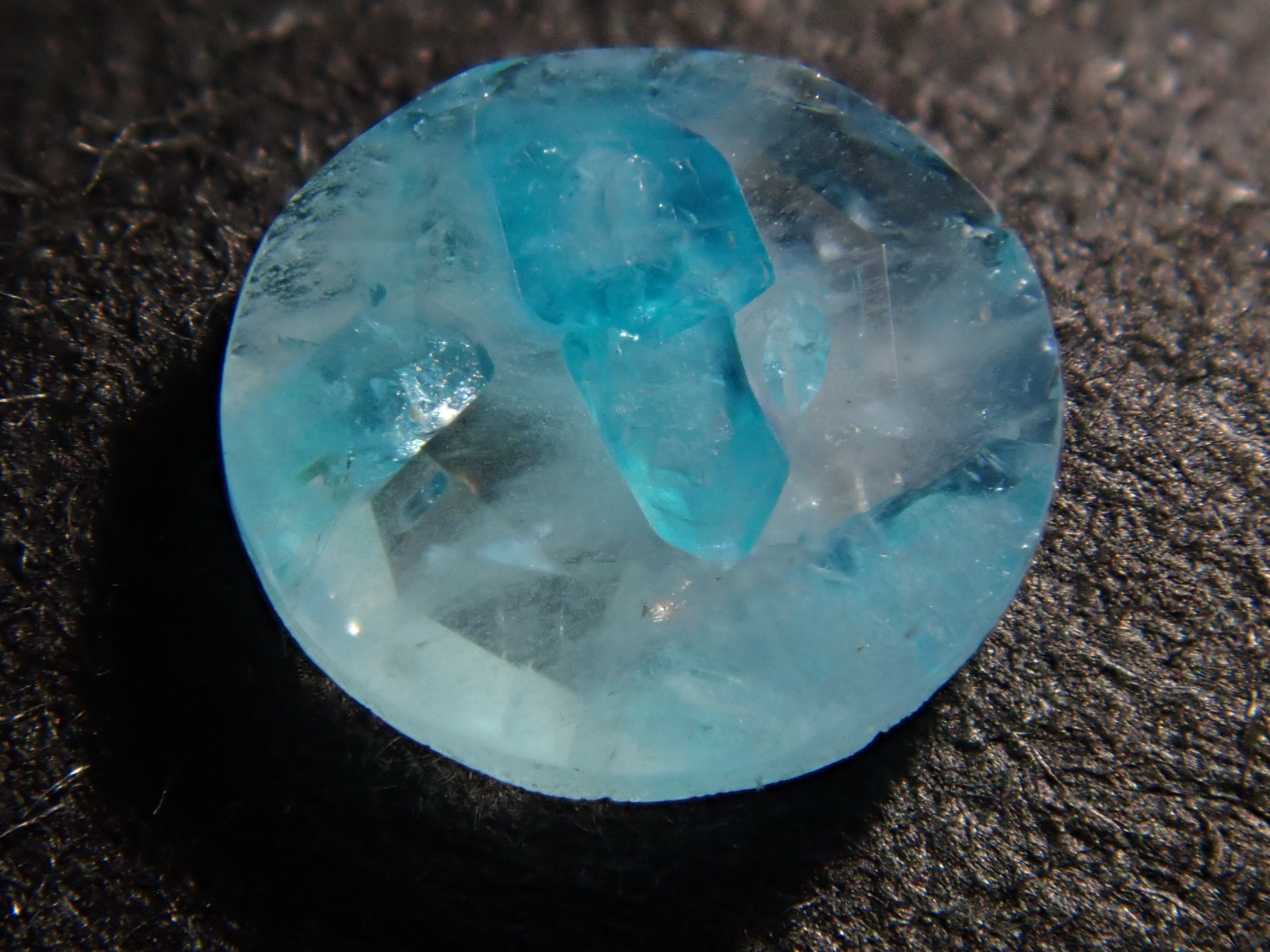 【12555695掲載】ブラジル産パライバトルマリンインクォーツ 0.313ctルース