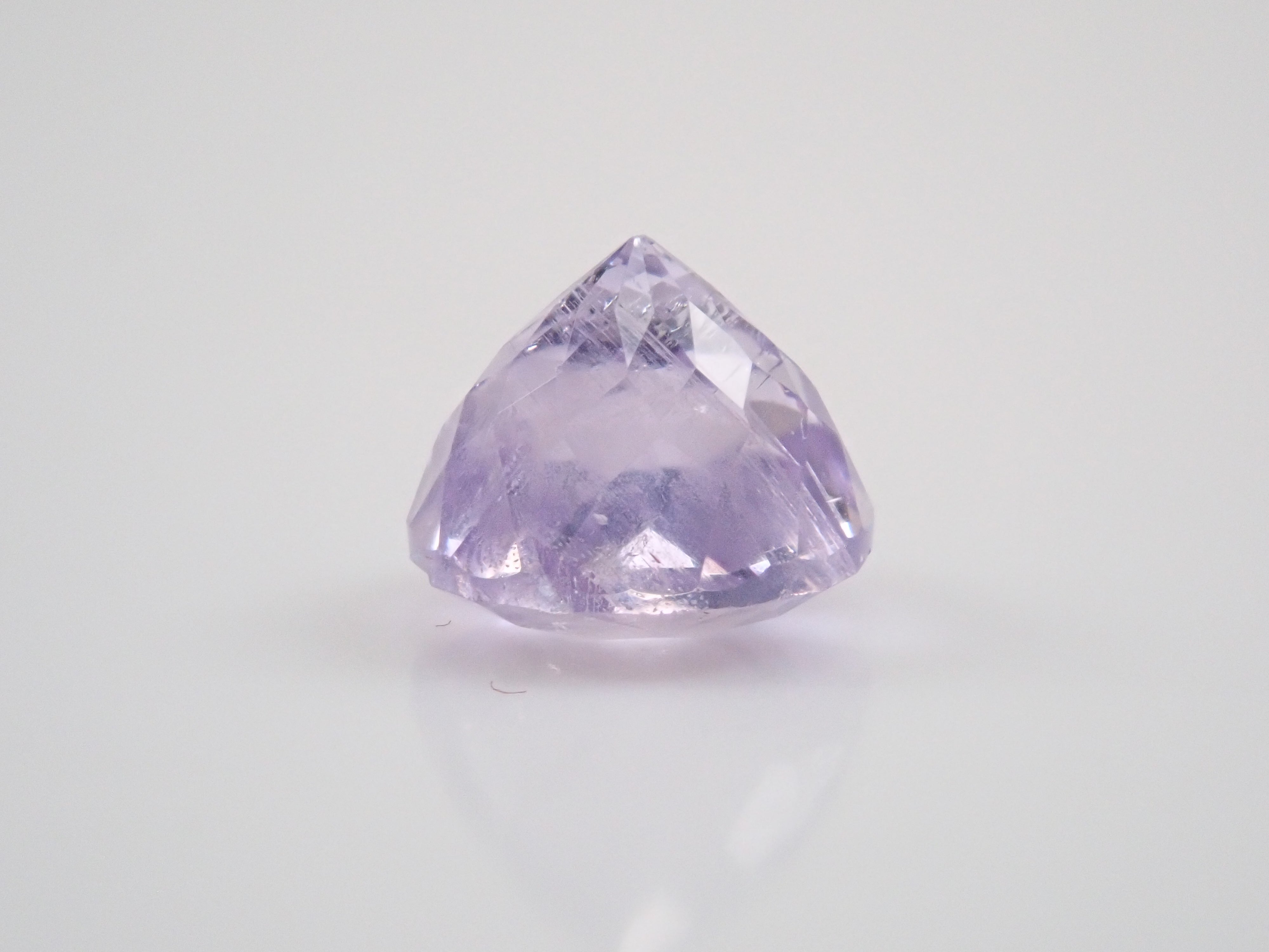 パープルアパタイト 0.822ctルース