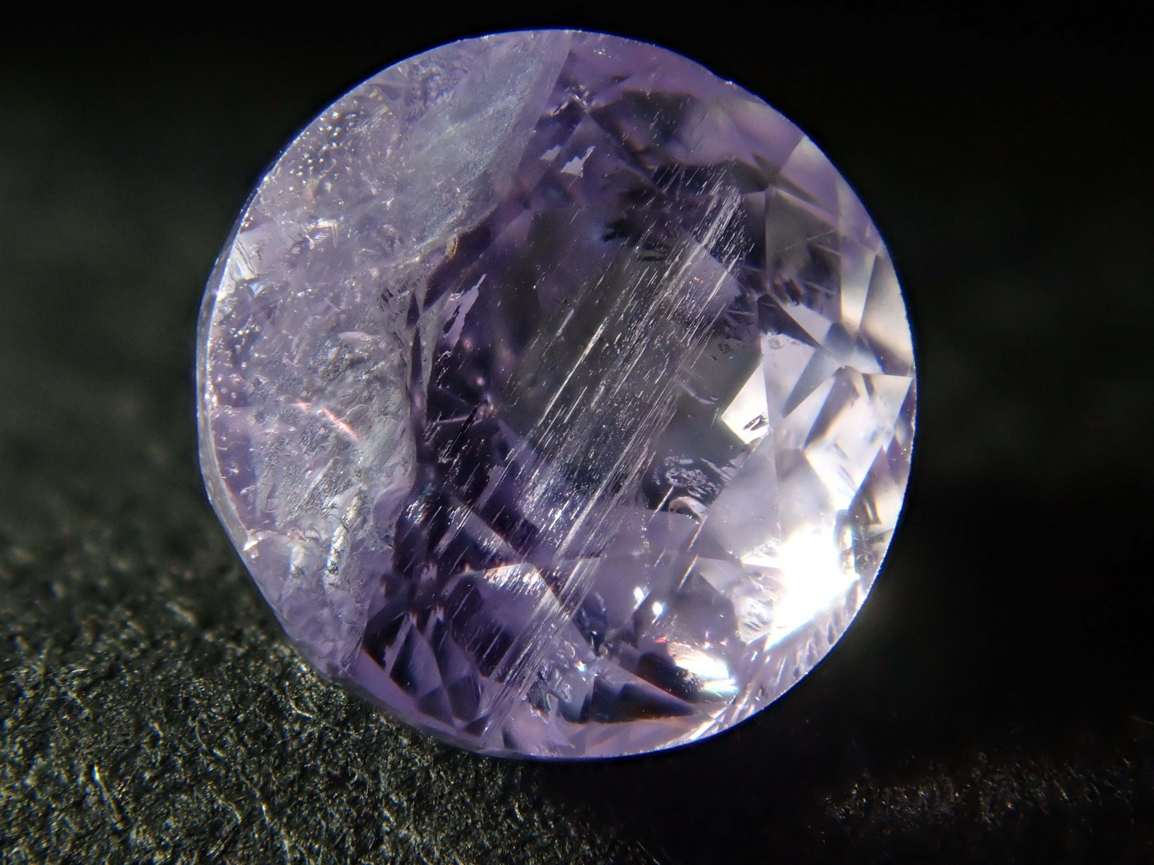 パープルアパタイト 0.822ctルース