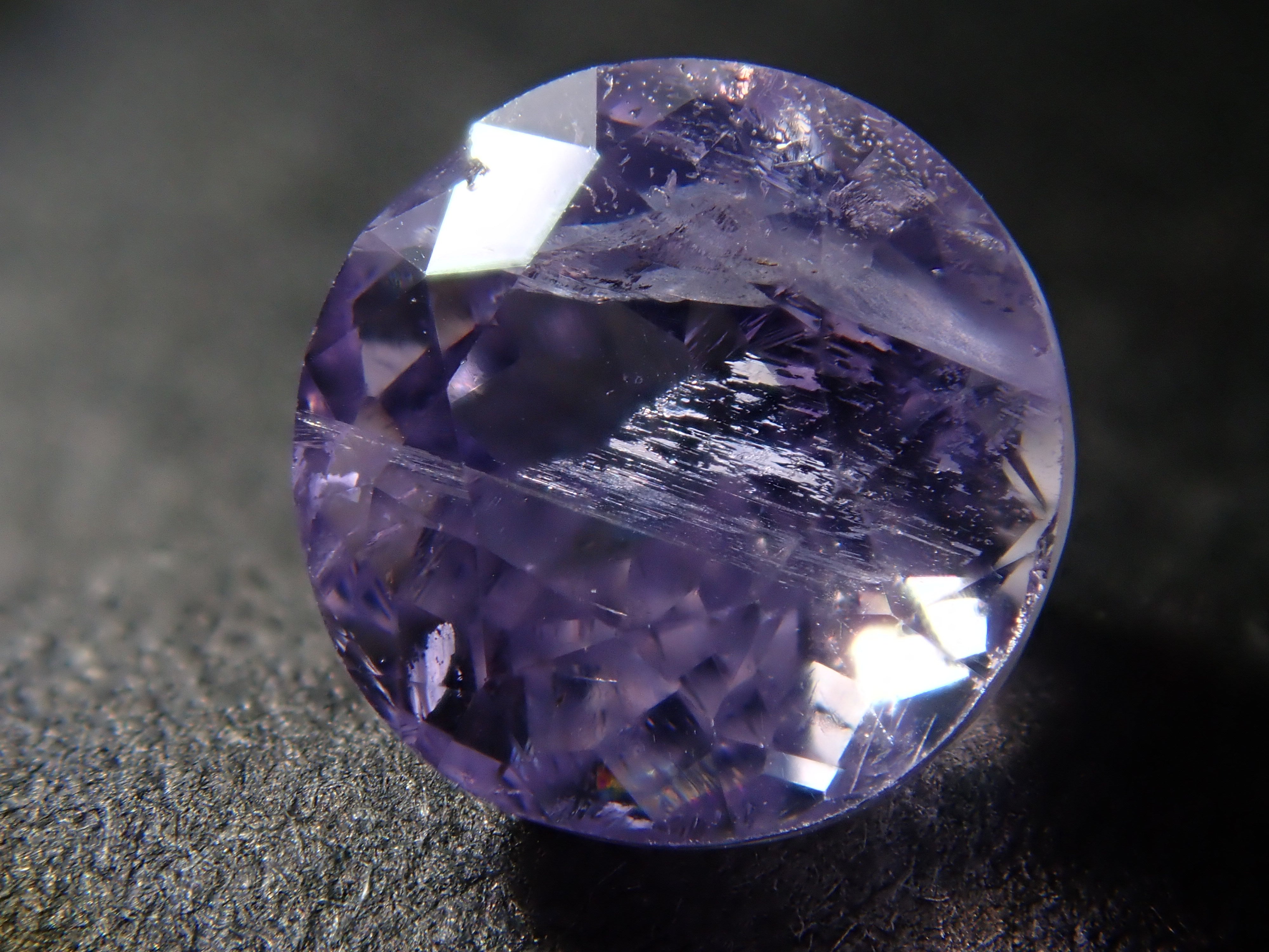 パープルアパタイト 0.822ctルース