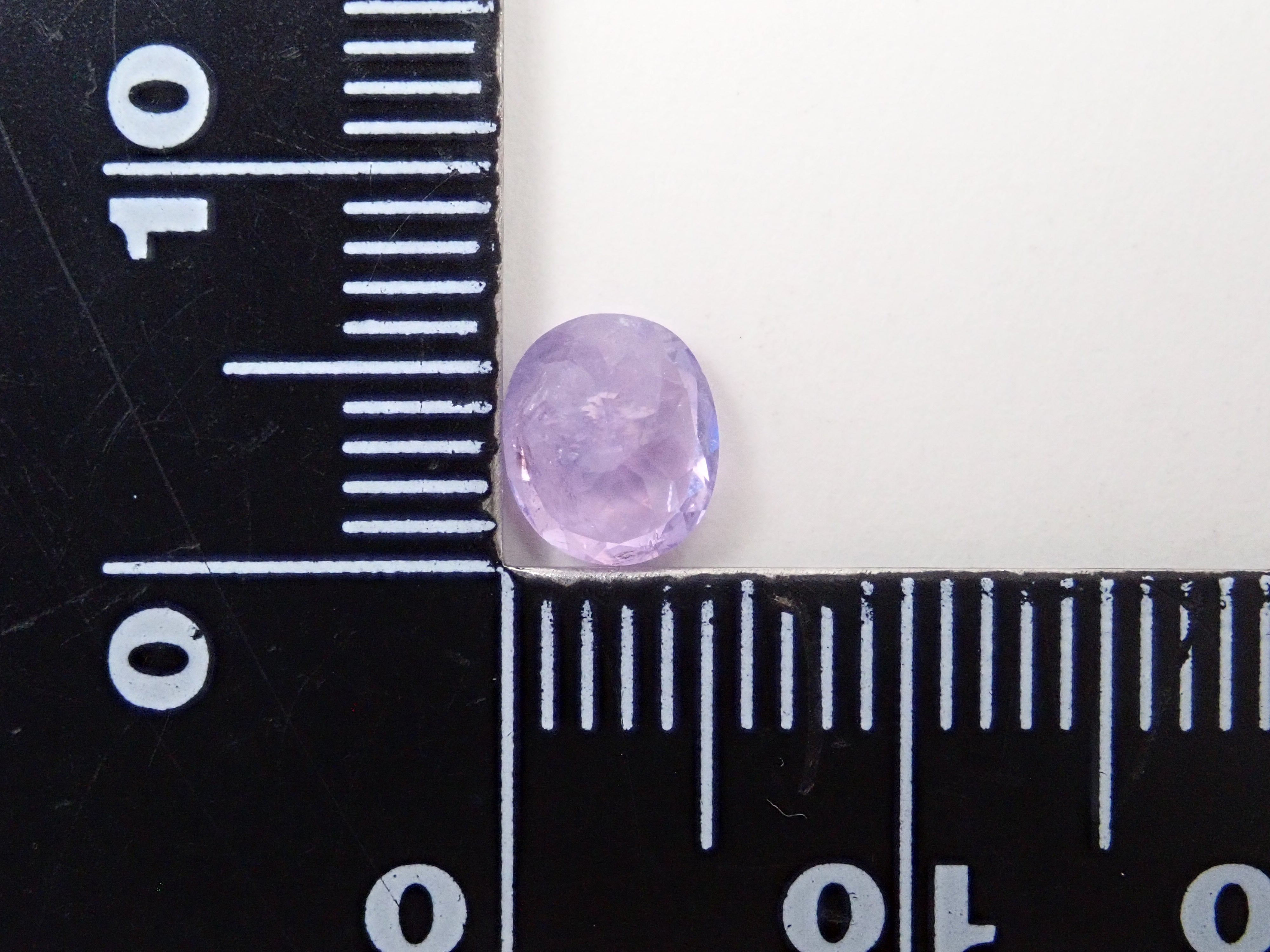 パープルアパタイト 0.915ctルース