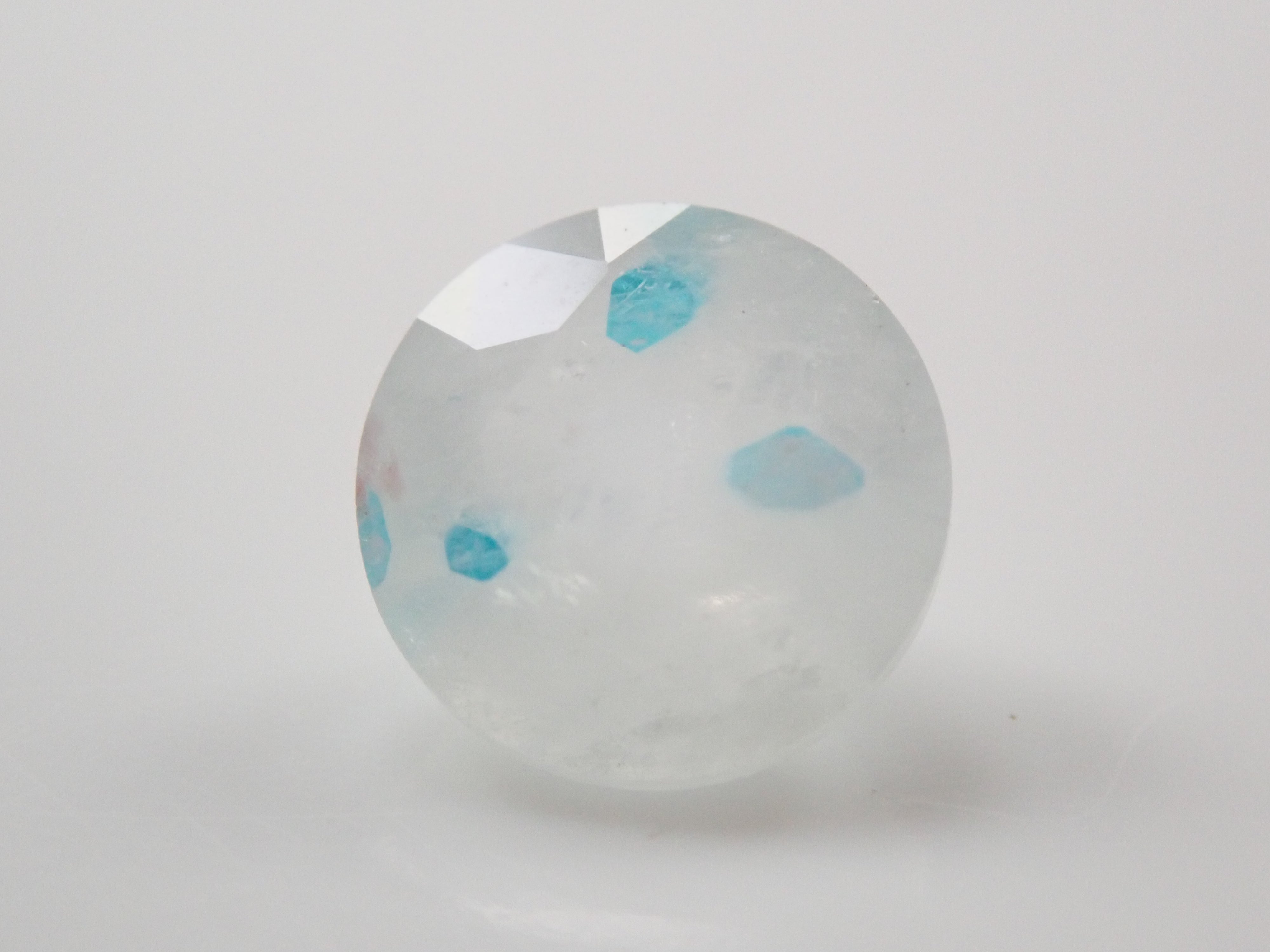 ブラジル産パライバトルマリンインクォーツ 0.723ctルース