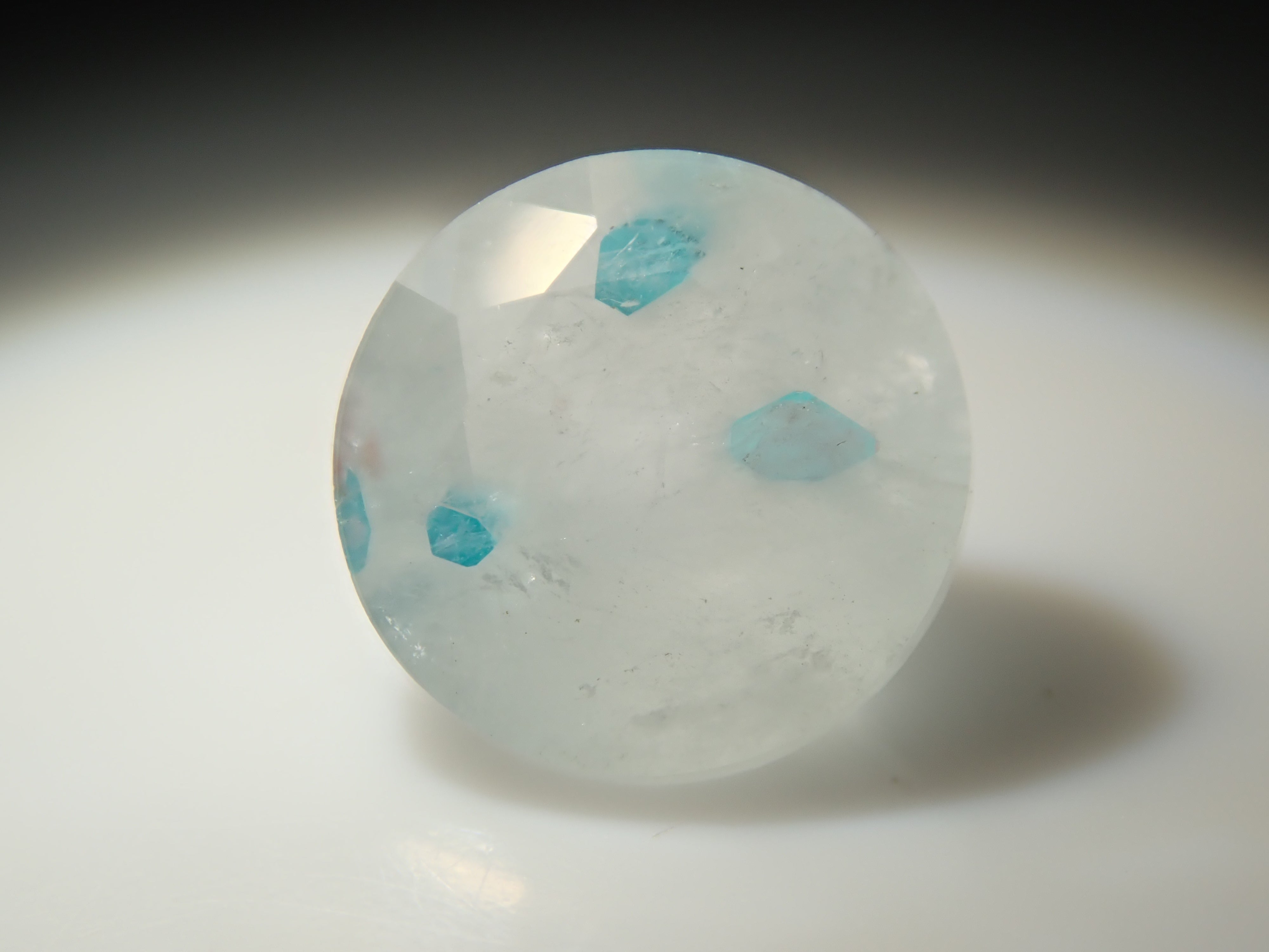 ブラジル産パライバトルマリンインクォーツ 0.723ctルース