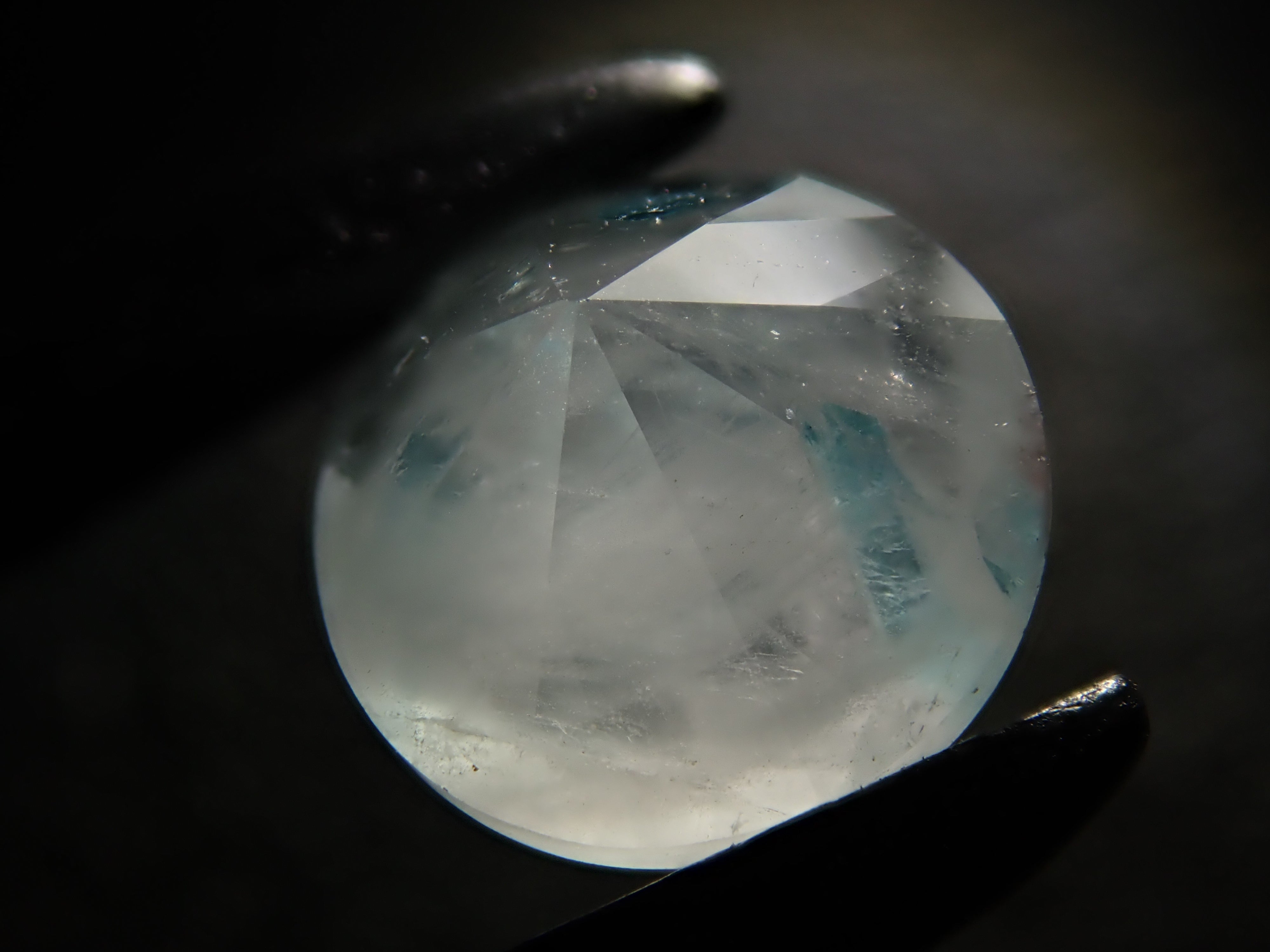 ブラジル産パライバトルマリンインクォーツ 0.723ctルース