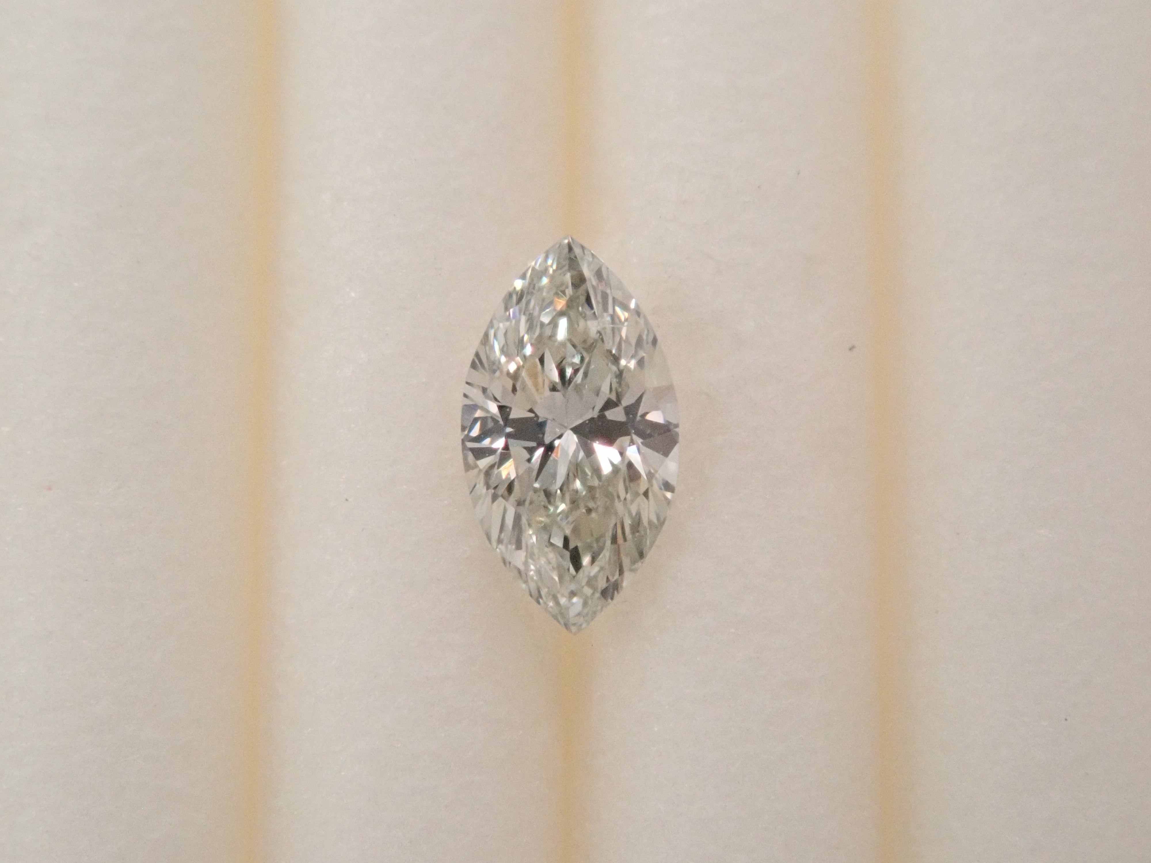 【32501874掲載】カメレオンダイヤモンド 0.153ctルース(LIGHT GRAY GREEN, SI-1)