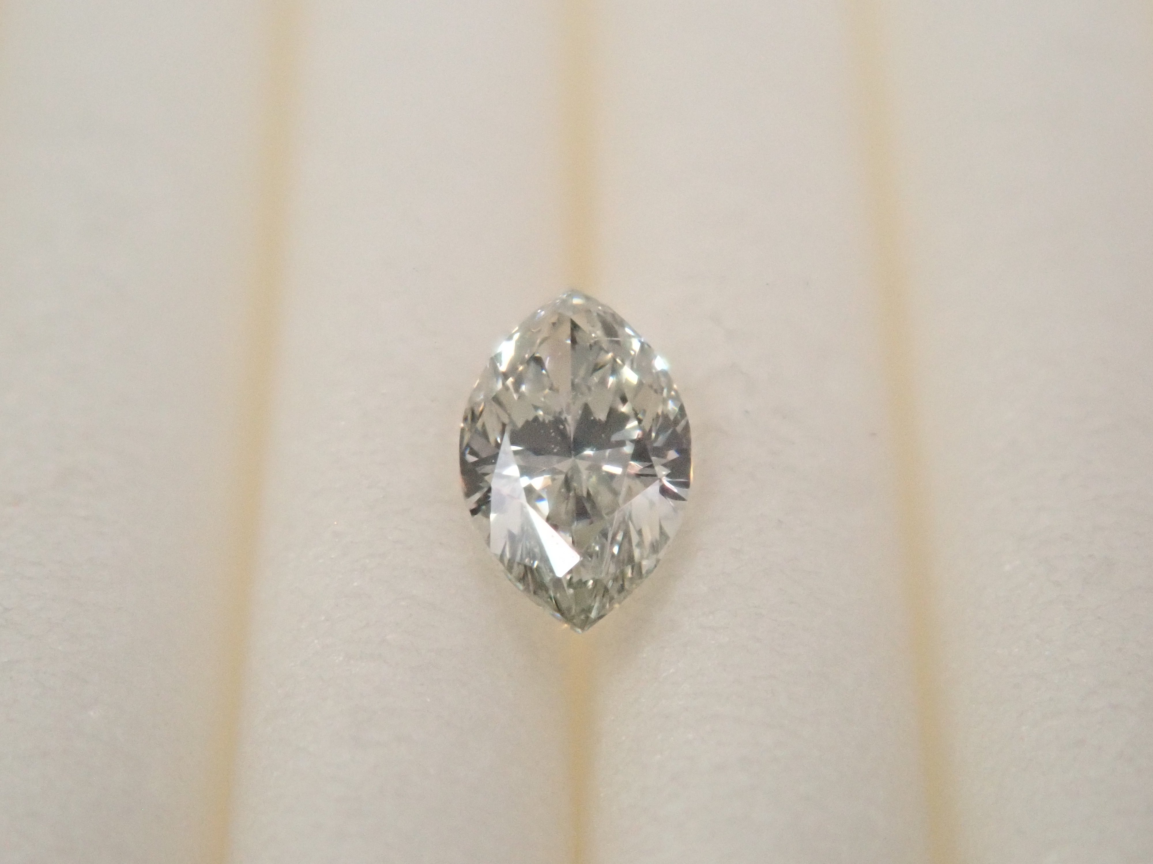 【32501874掲載】カメレオンダイヤモンド 0.153ctルース(LIGHT GRAY GREEN, SI-1)