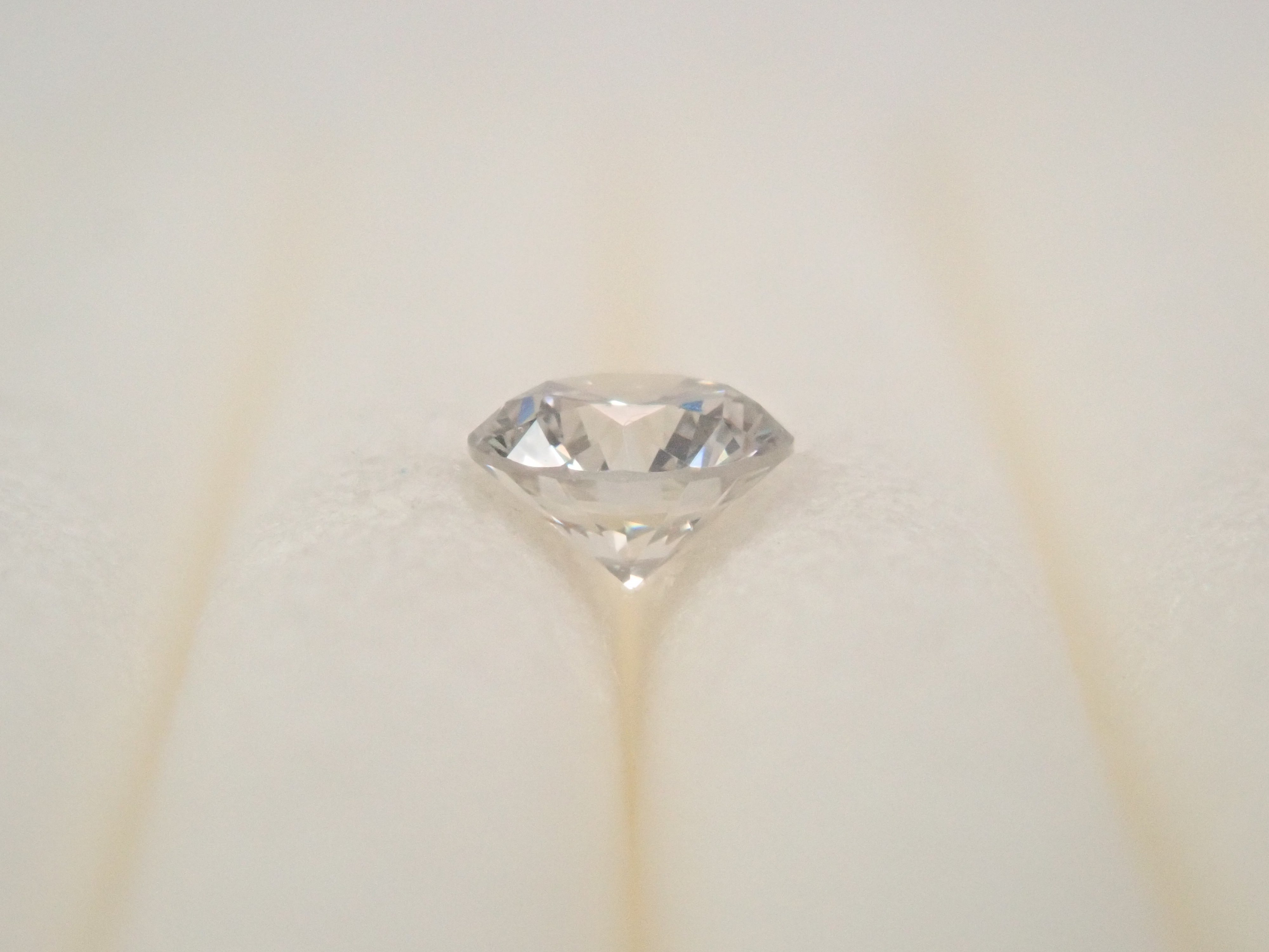 【32501878掲載】グレーダイヤモンド 0.109ctルース(VERY LIGHT GRAY, SI-1)