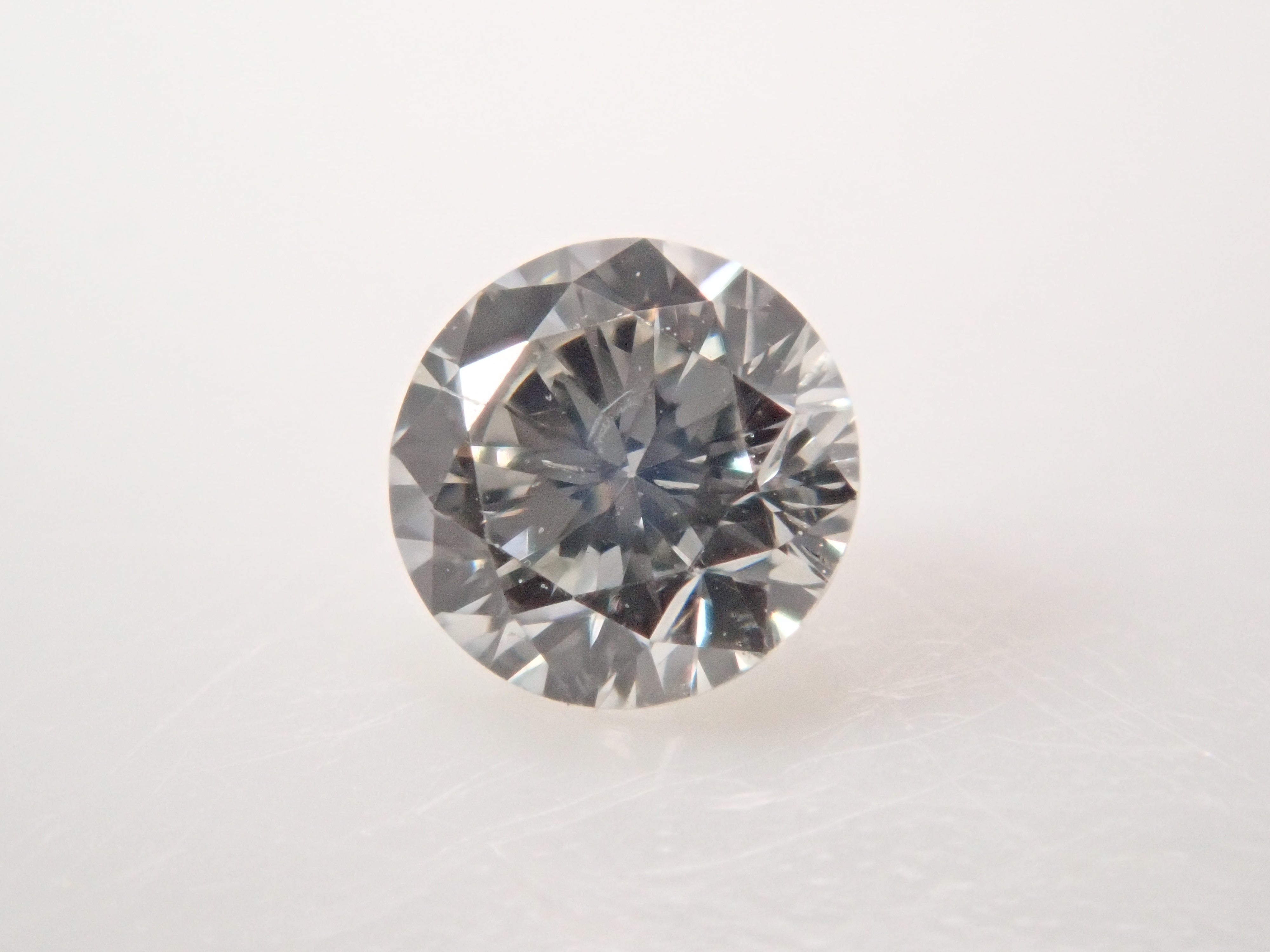 【32501879掲載】グレーダイヤモンド 0.096ctルース(VERY LIGHT GRAY, SI-1)