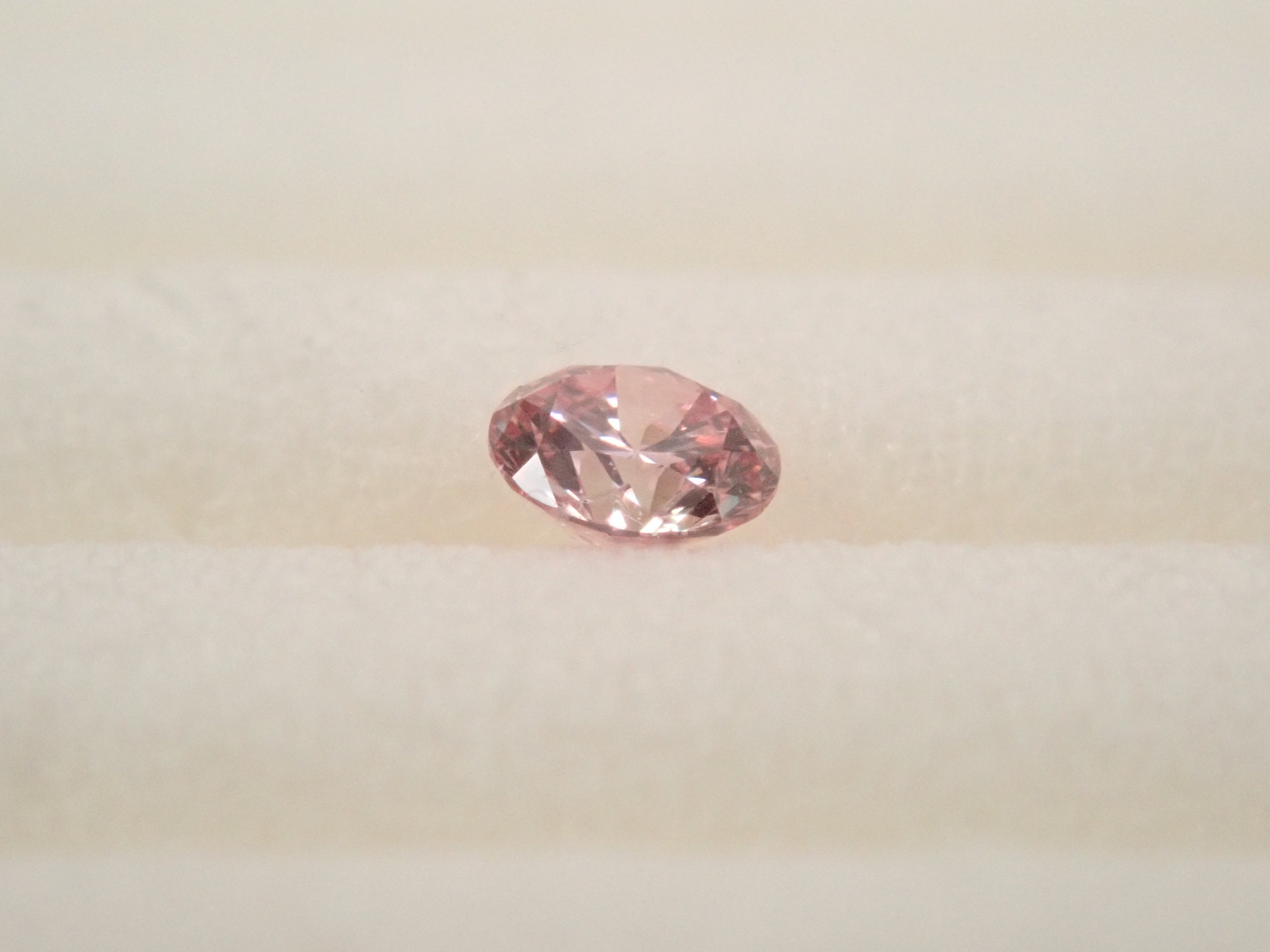 ピンクダイヤモンド 0.049ctルース(FANCY PINK, VS-1)