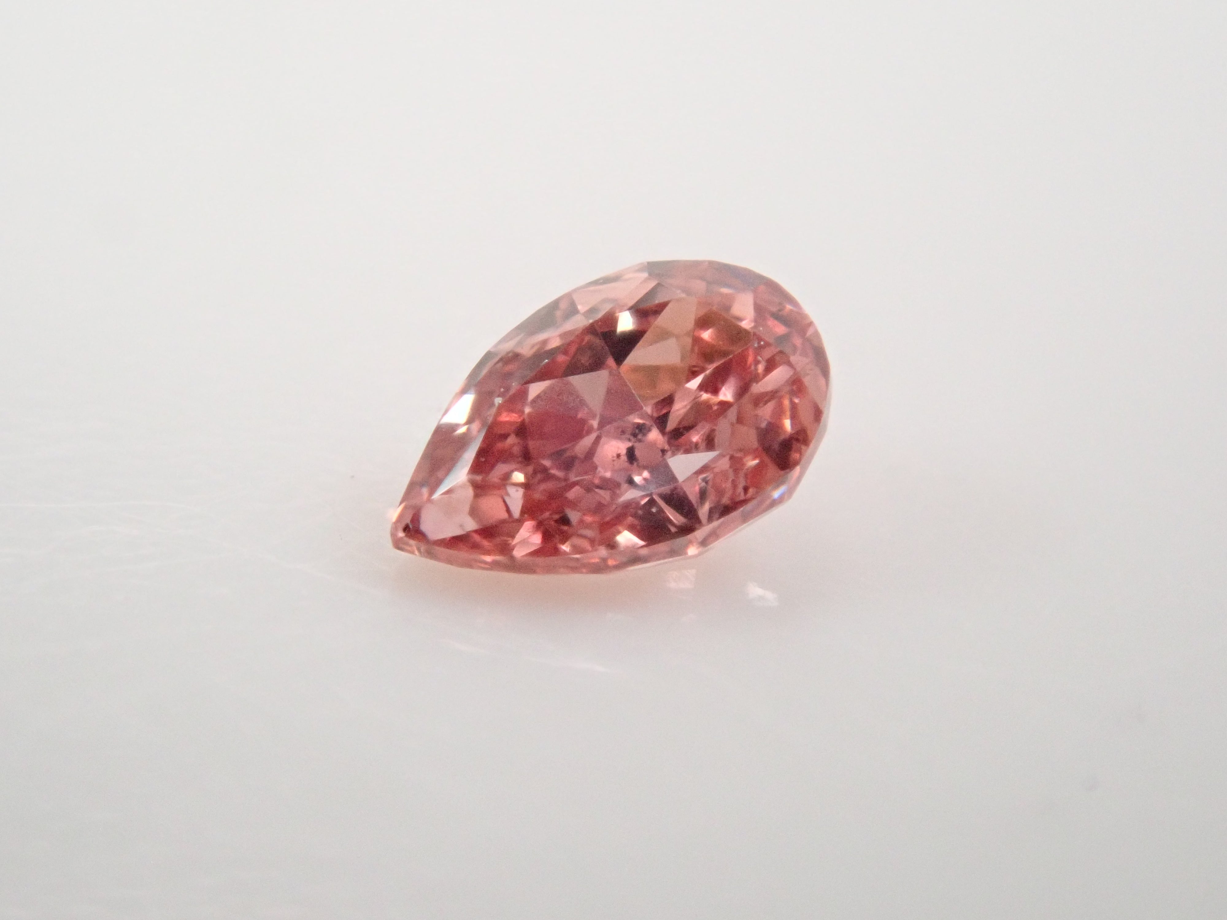 ピンクダイヤモンド 0.060ctルース(FANCY INTENSE PINK, VS-2)