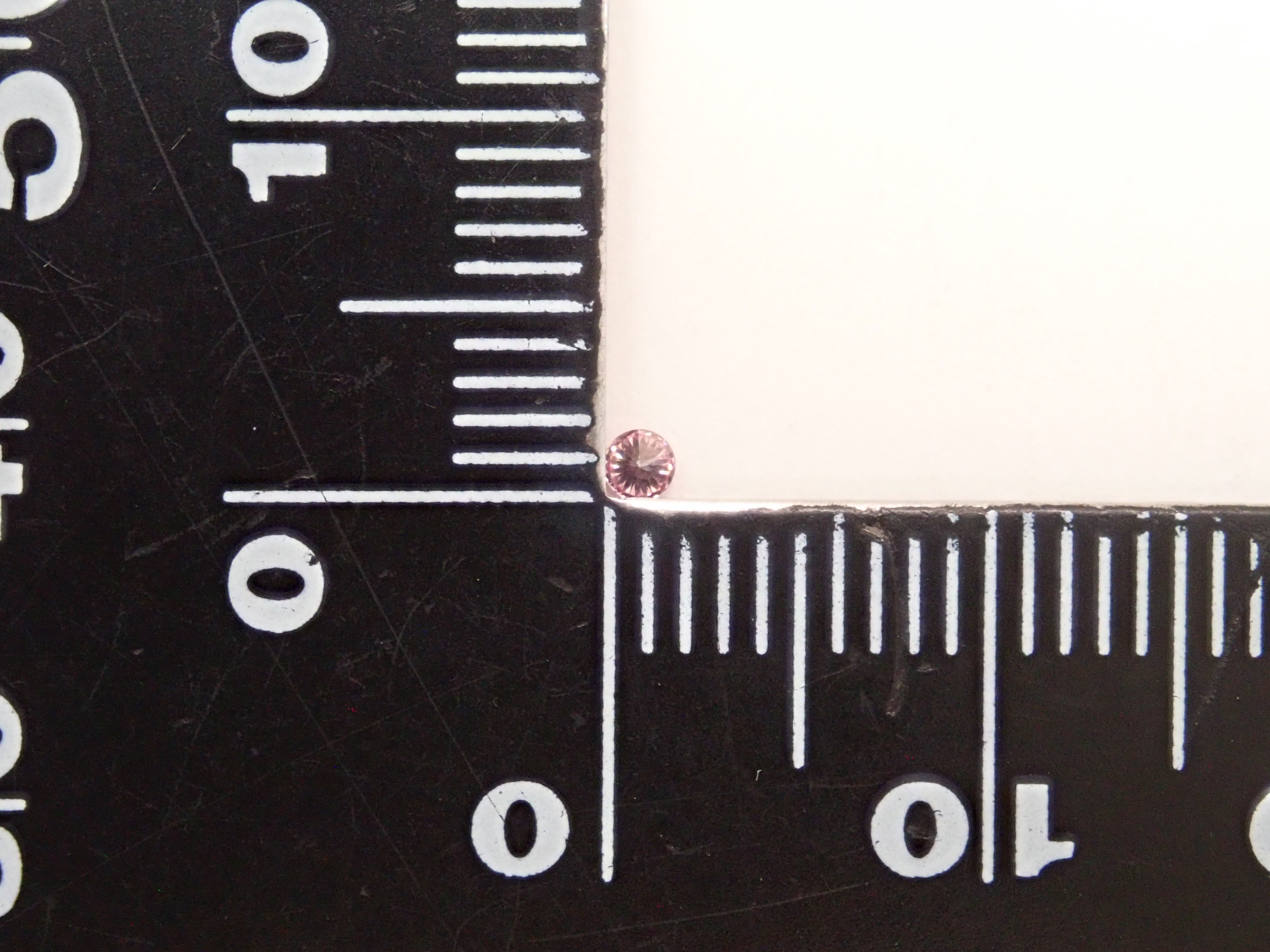 【32501870掲載】ピンクダイヤモンド 0.030ctルース(FANCY PURPLISH PINK, SI-1)