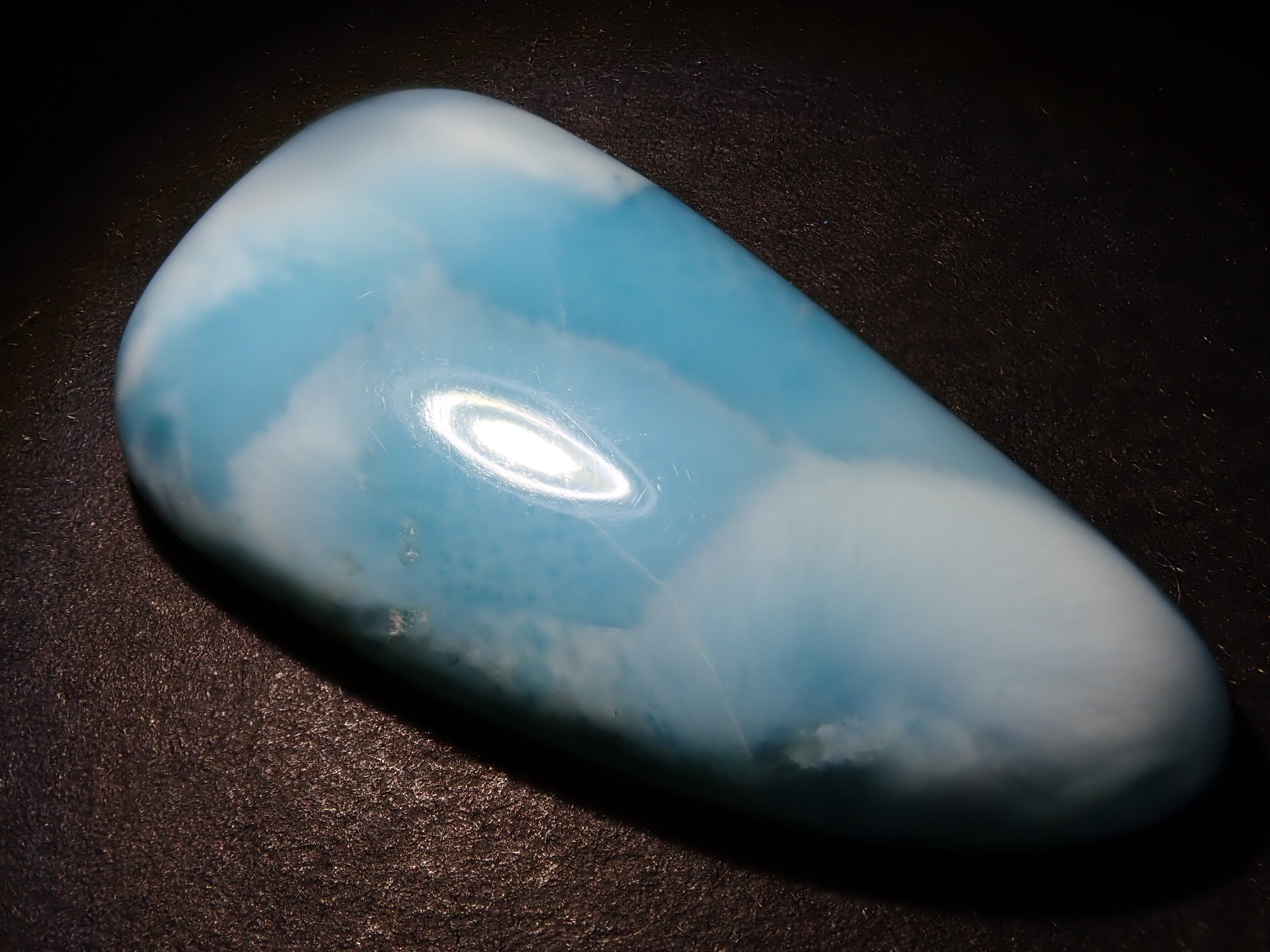 【12562708掲載】ドミニカ共和国産ラリマー 33.829ctルース