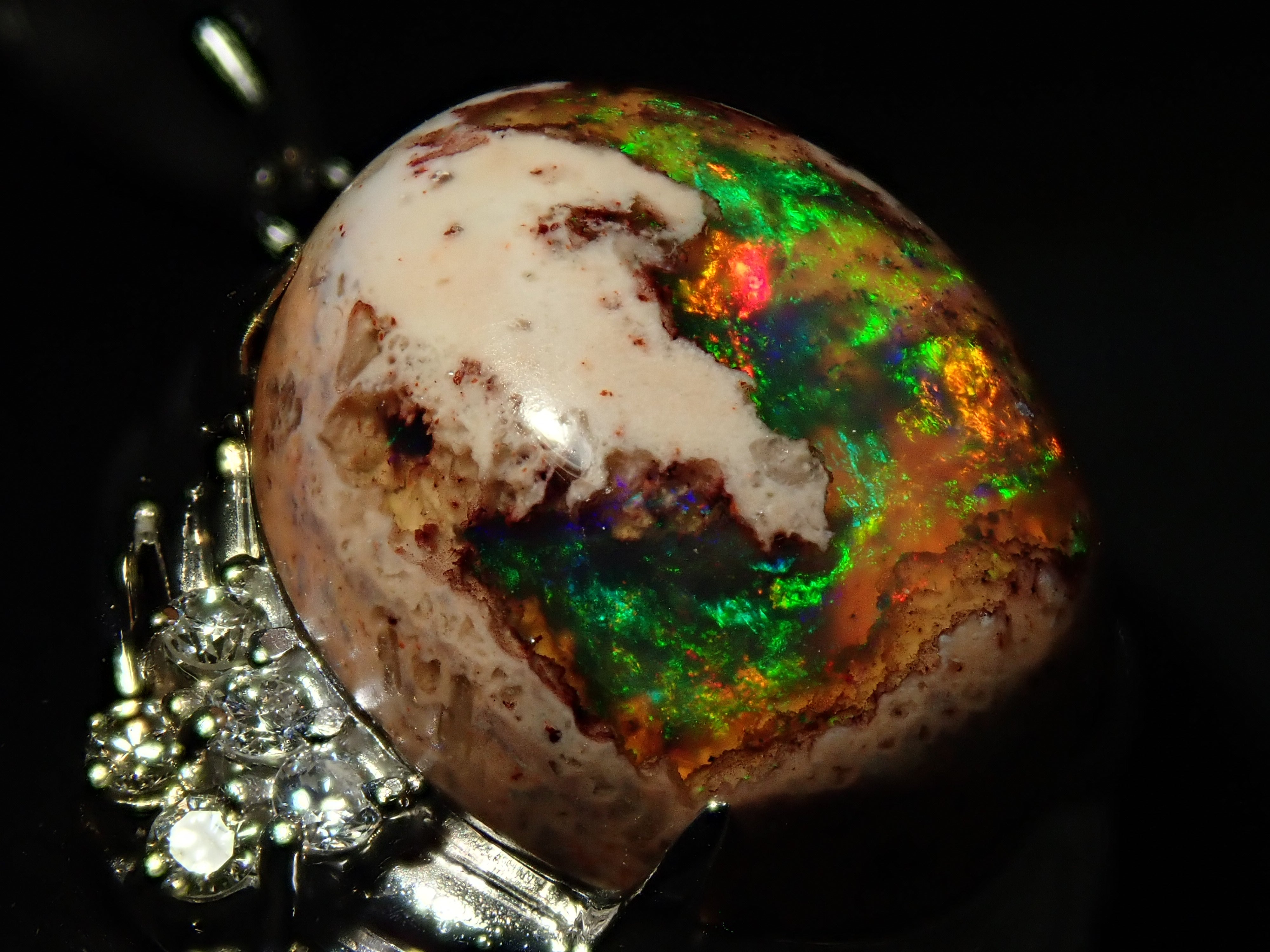 【22602560掲載】【カラフリ】Pt900 カンテラオパール 7.809ctct リング