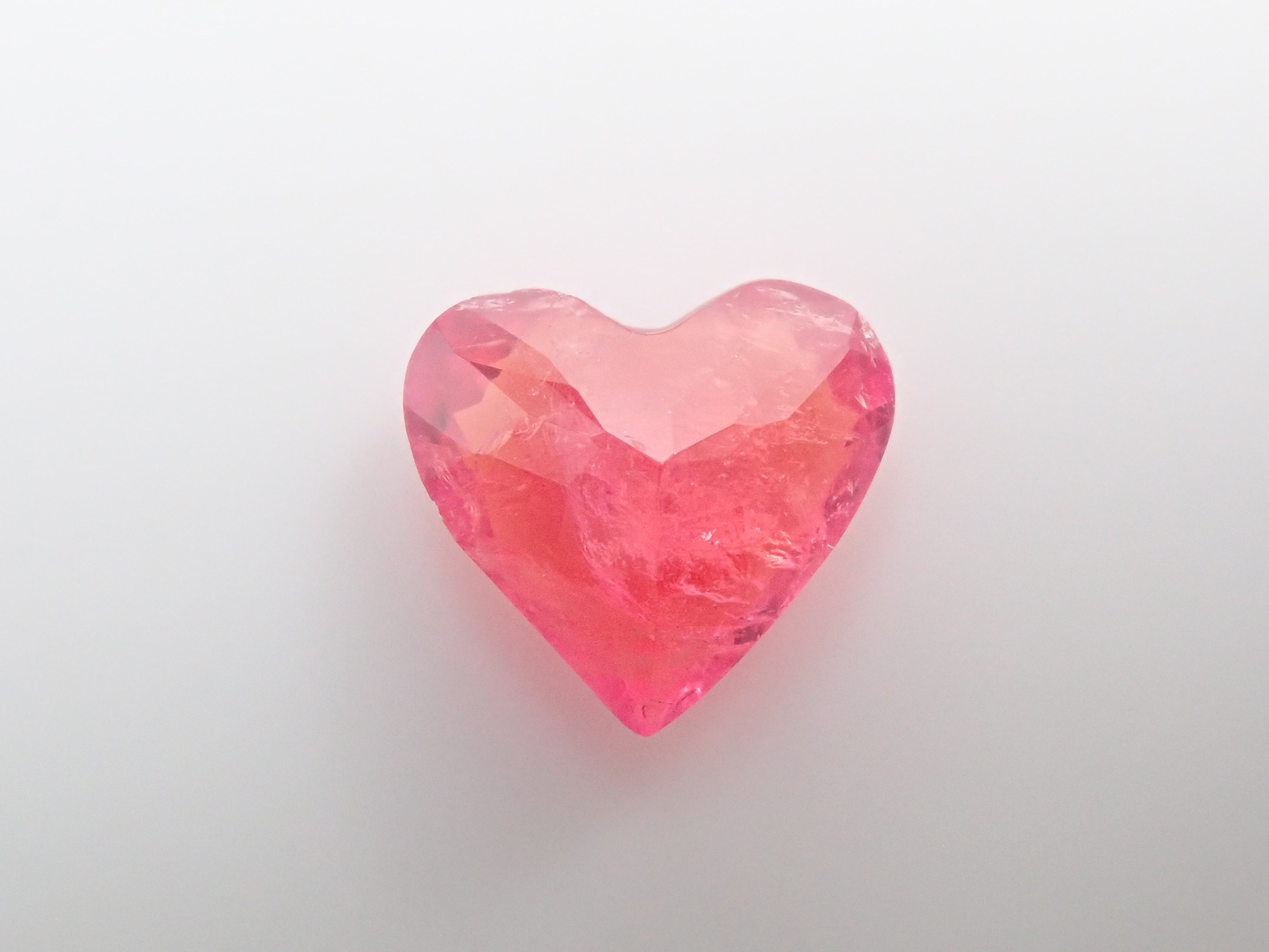 【12550983掲載】マダガスカル産ペツォッタイト 0.670ctルース