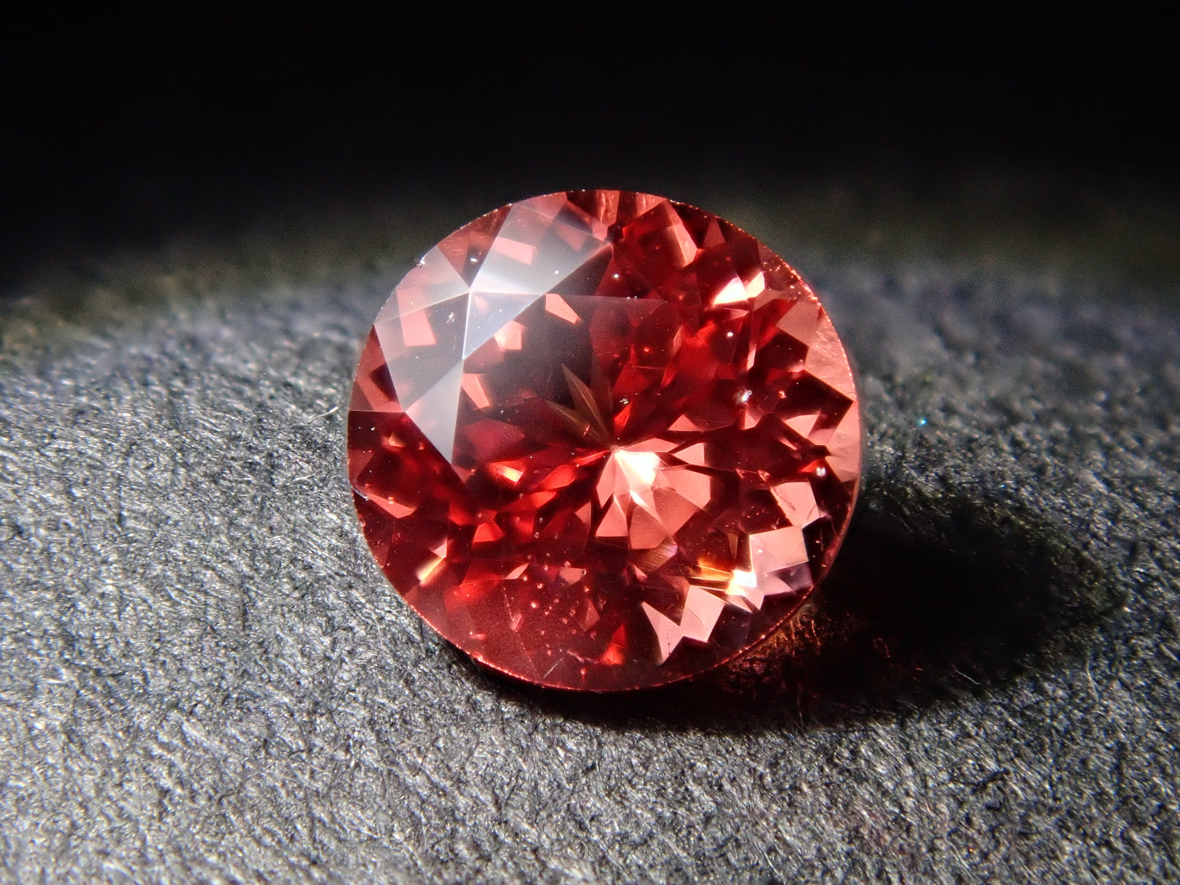 【12562749掲載】タンザニア産オレンジスピネル 0.273ctルース