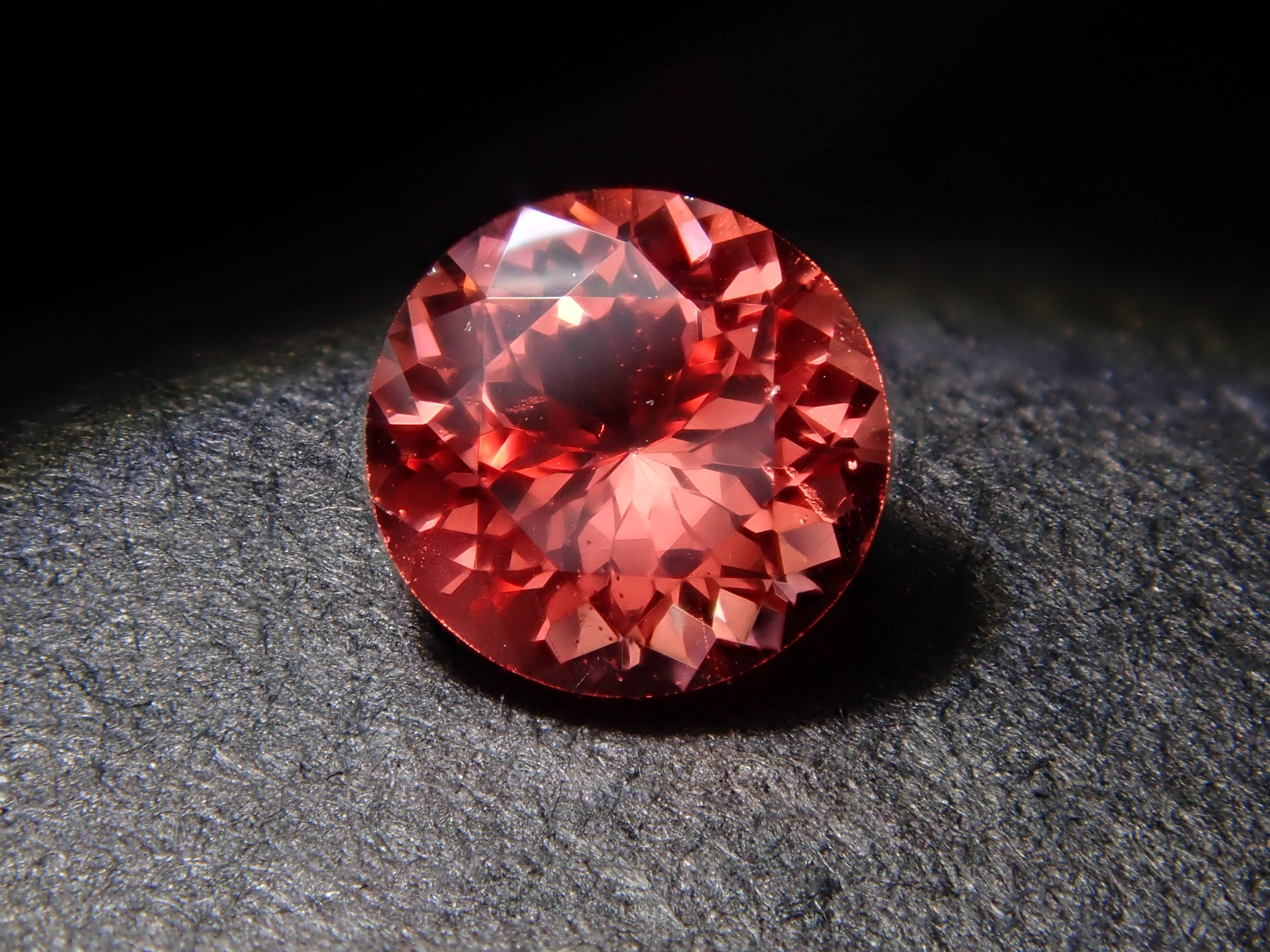 【12562749掲載】タンザニア産オレンジスピネル 0.273ctルース