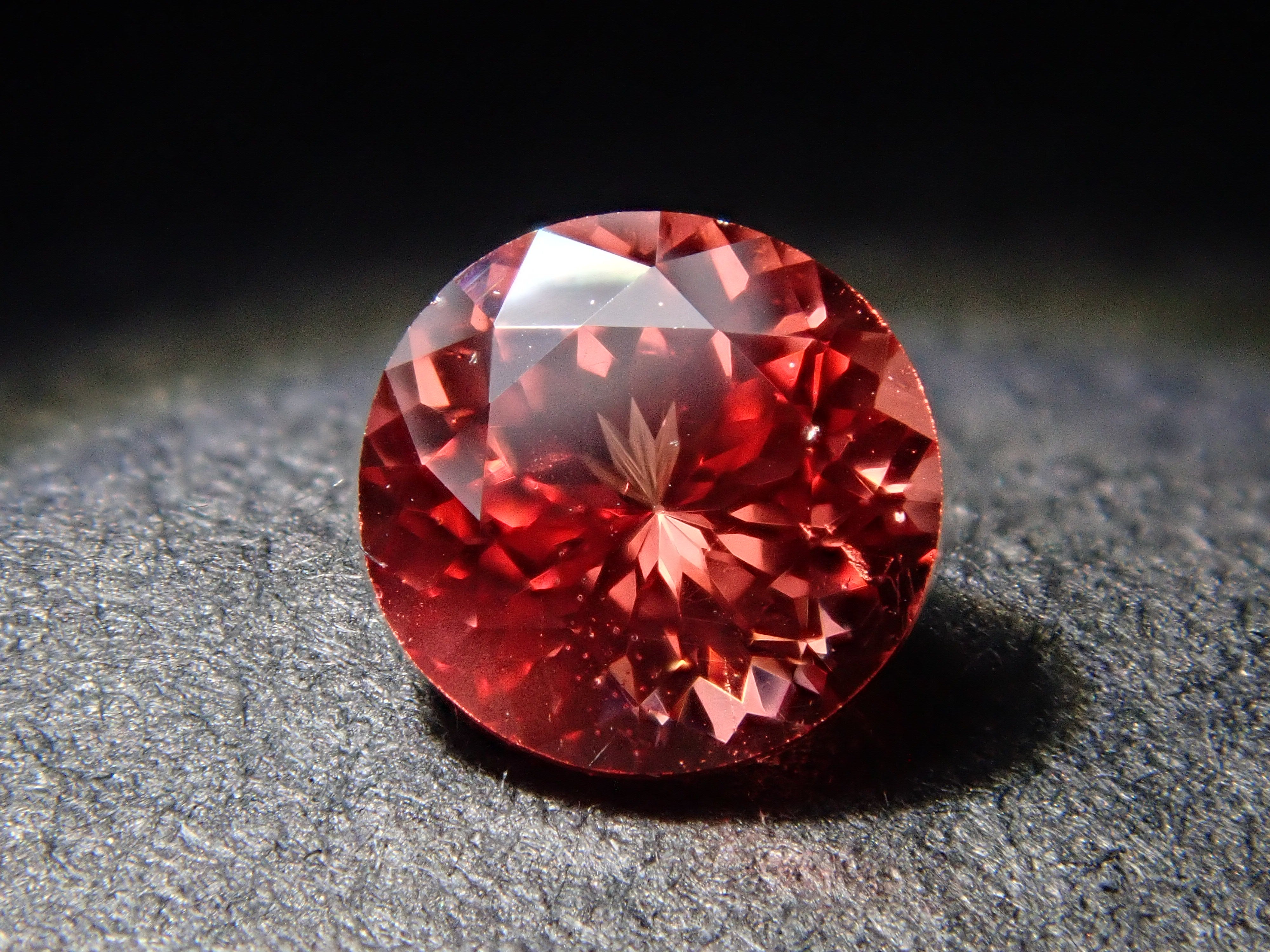 【12562749掲載】タンザニア産オレンジスピネル 0.273ctルース